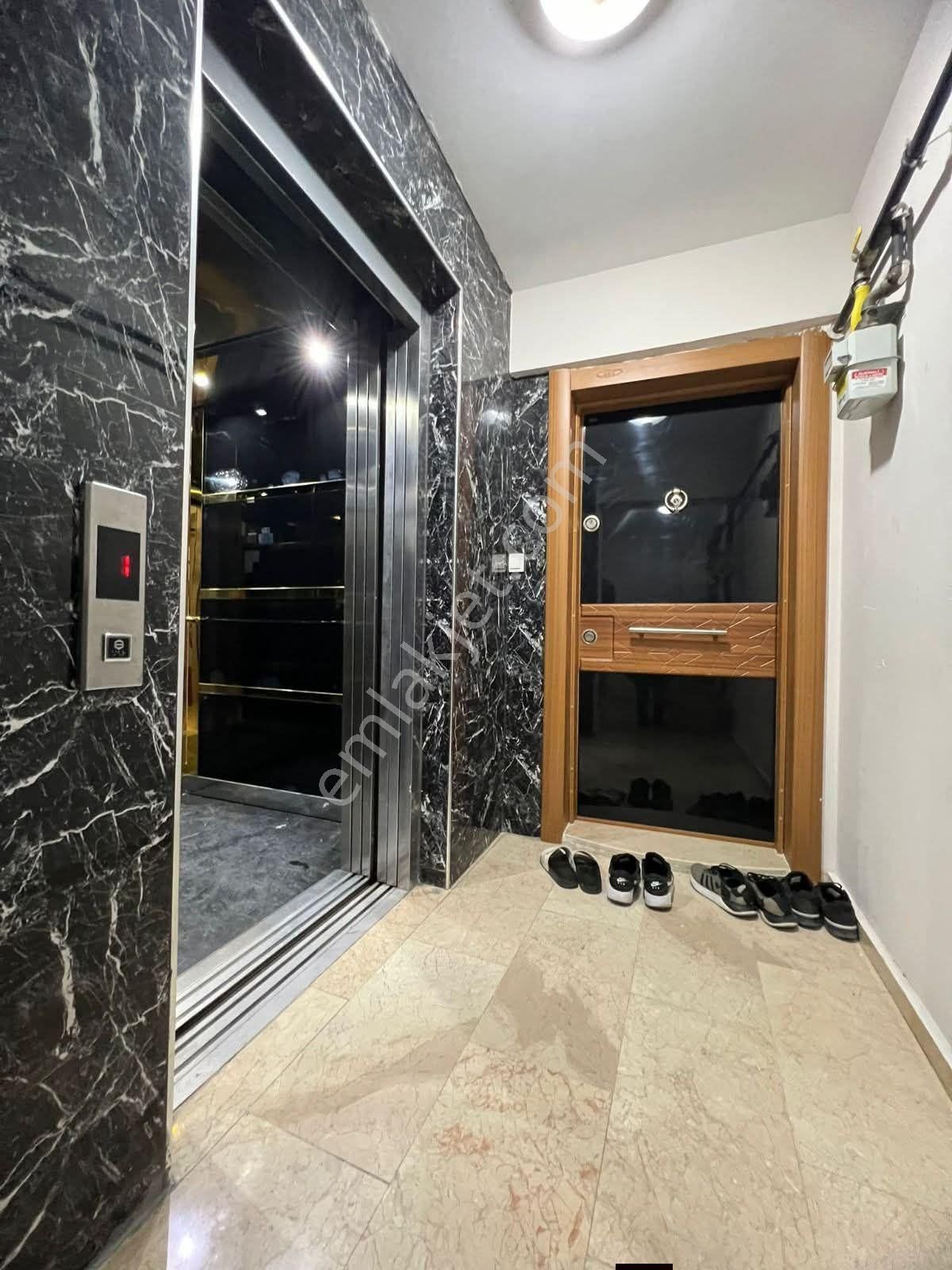 ∆{46.sokak'da Geniş Yapı Full Eşya 2.kat Merkezi Çevre 1+1 Daire ]∆