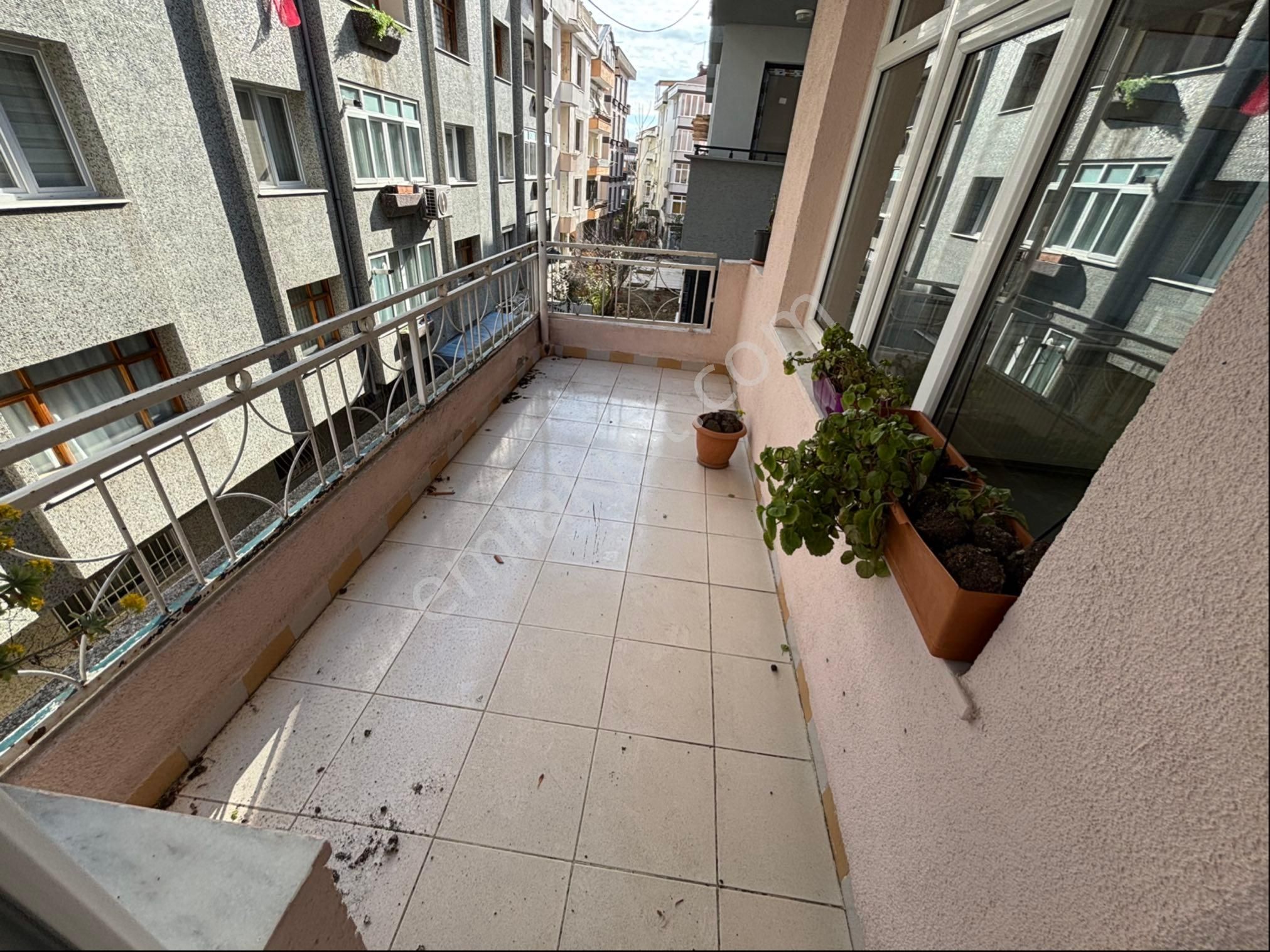 Delta’dan Denizköşkler’de 3+1 Temiz Bakımlı 130m2 Kiralık Ara Kat Daire - Görsel 5