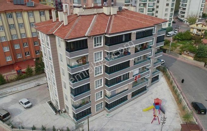 Acil Araç Takaslı Adliye Civarı Satılık 3+1 Konumu Güzel Daire