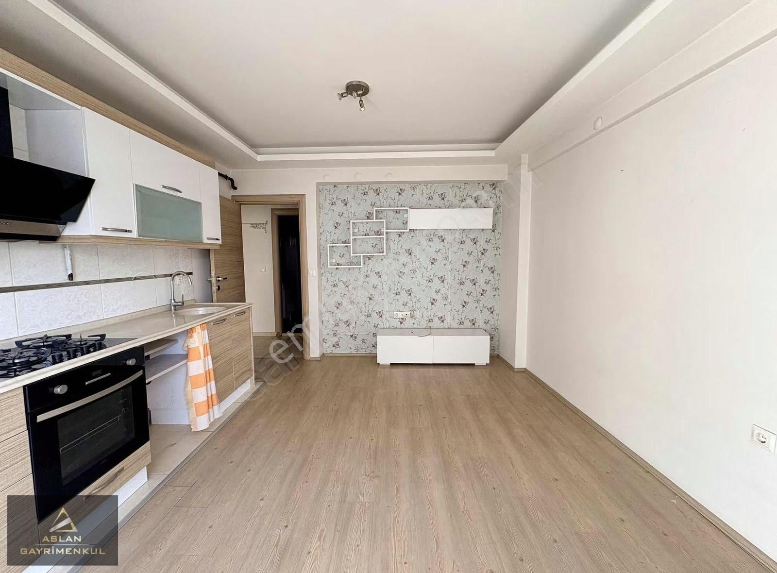 Aslandan Karşıyaka İmbatlı Mh.de Ara Kat Kiralık 2+1 Daire - Görsel 2