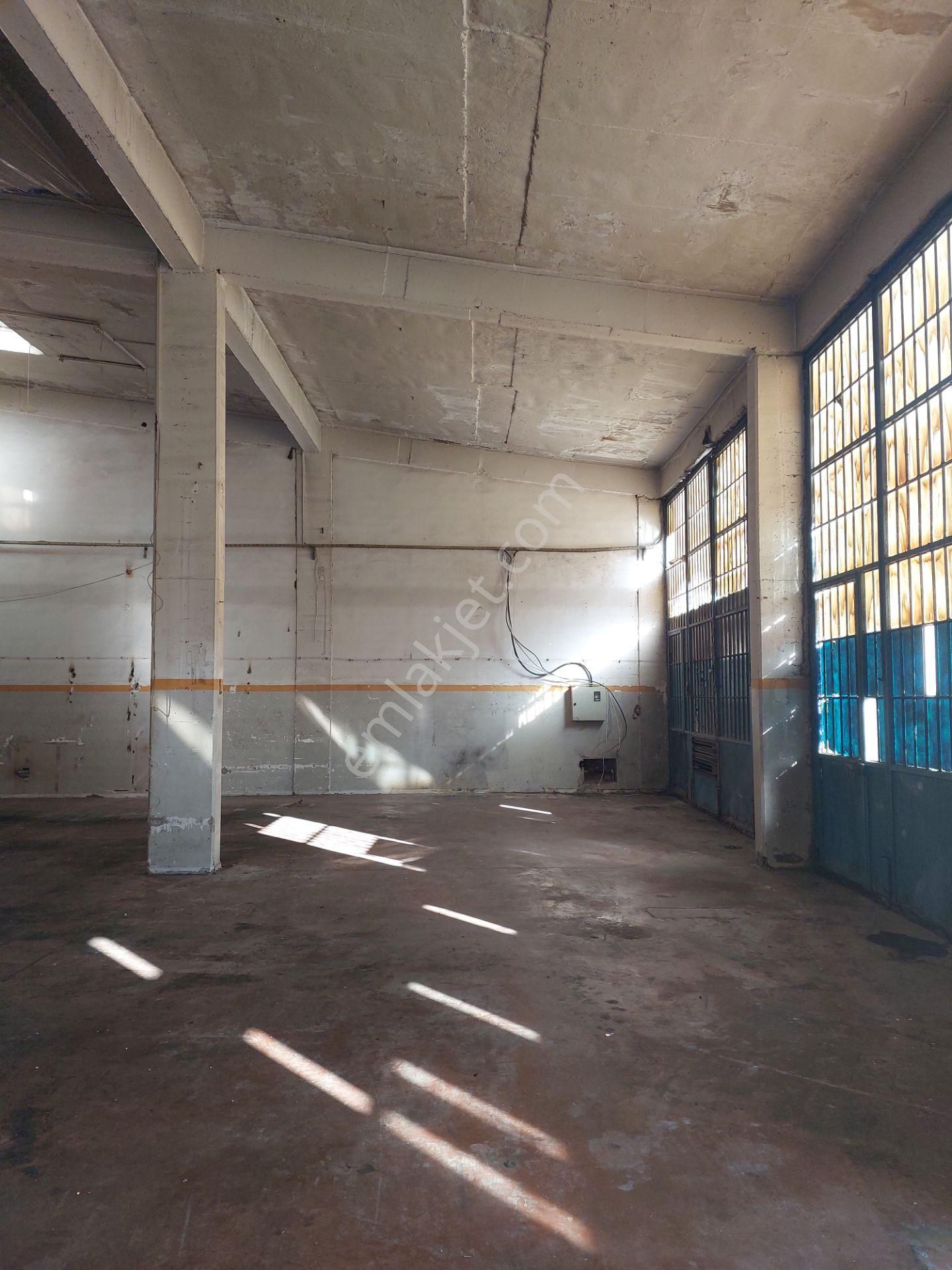 Otosansit Sanayi Sitesi 9-blokta Kiralık 3-bişik 432m2 Köşe Dükkan - Görsel 30