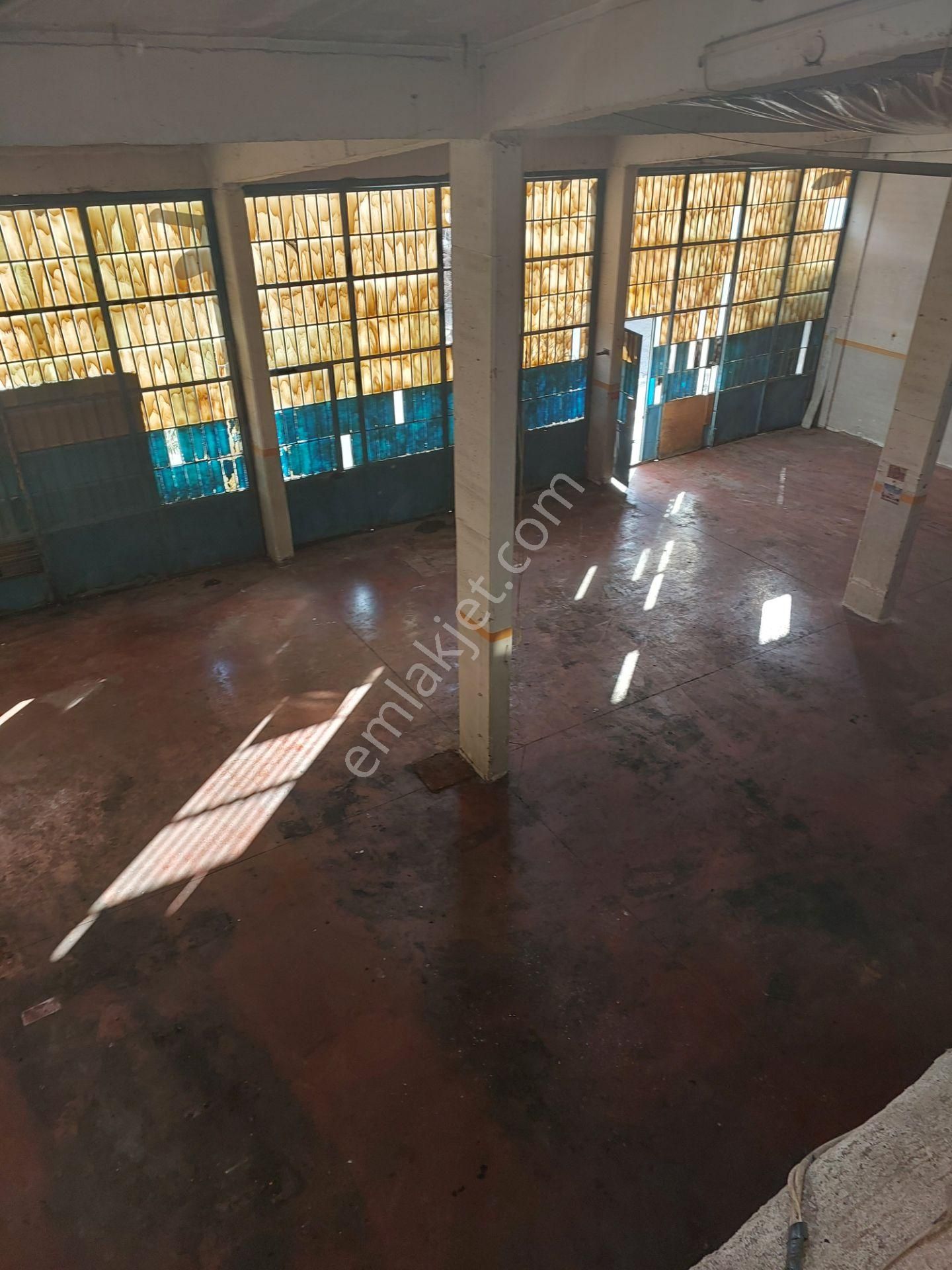 Otosansit Sanayi Sitesi 9-blokta Kiralık 3-bişik 432m2 Köşe Dükkan - Görsel 24