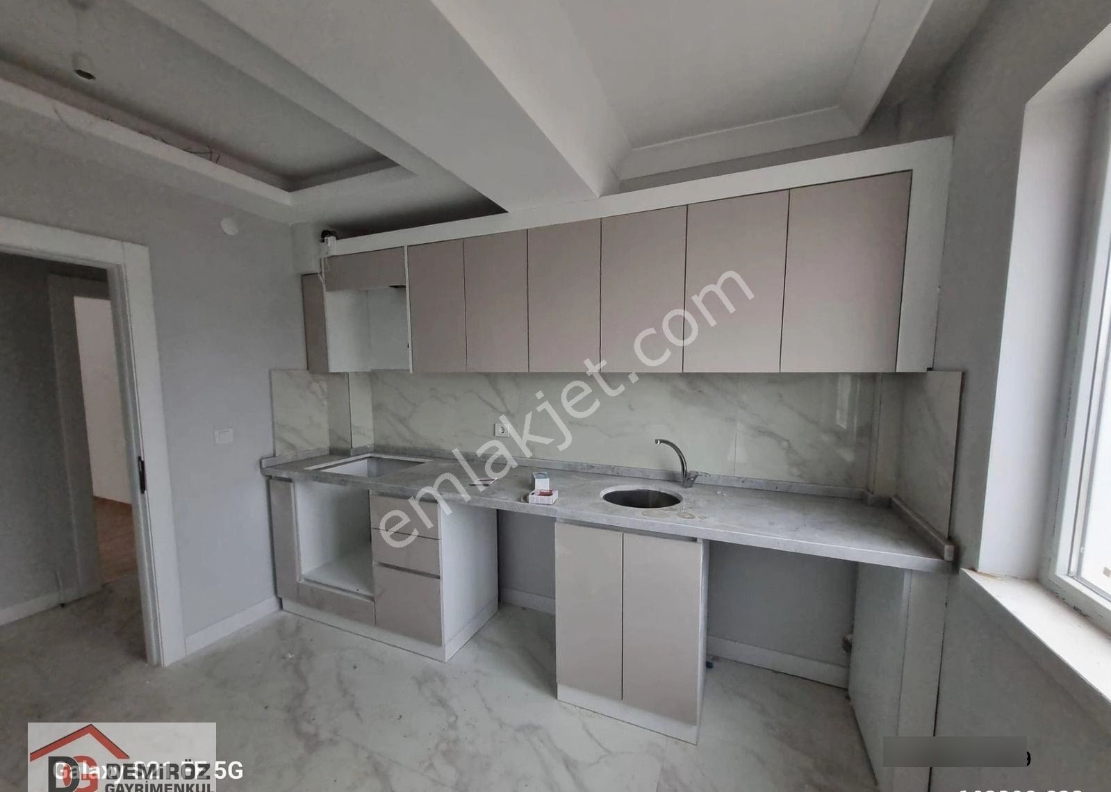 Fevzi Çakmakta Katta E.banyolu Geniş 3+1 Dairemiz📍