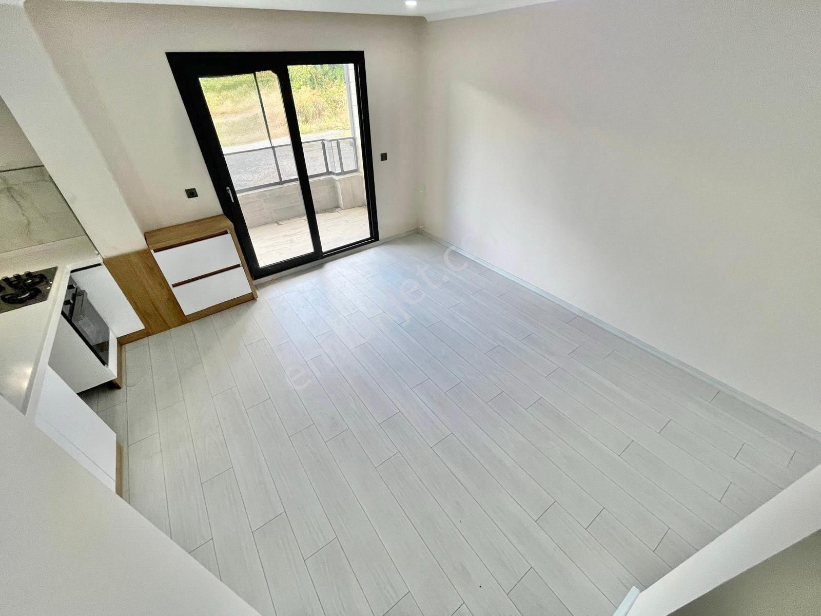 Berkay Demirel'den Altınkumda Geniş Balkon 70 M2 Sıfır 1+1 Daire - Görsel 11