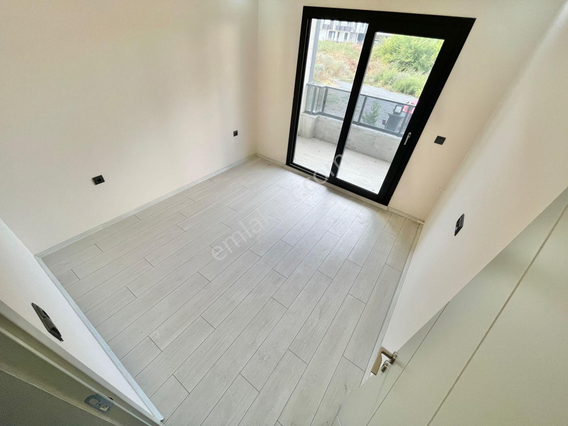 Berkay Demirel'den Altınkumda Geniş Balkon 70 M2 Sıfır 1+1 Daire - Görsel 32