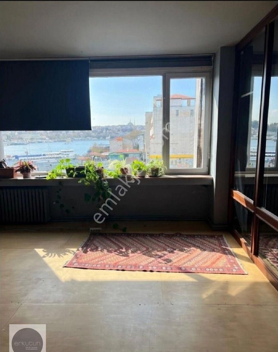 Erkutun'dan, Karaköy Meydanı'nın İmza Binasında Kiralık İş Yeri Fırsatı - Görsel 6