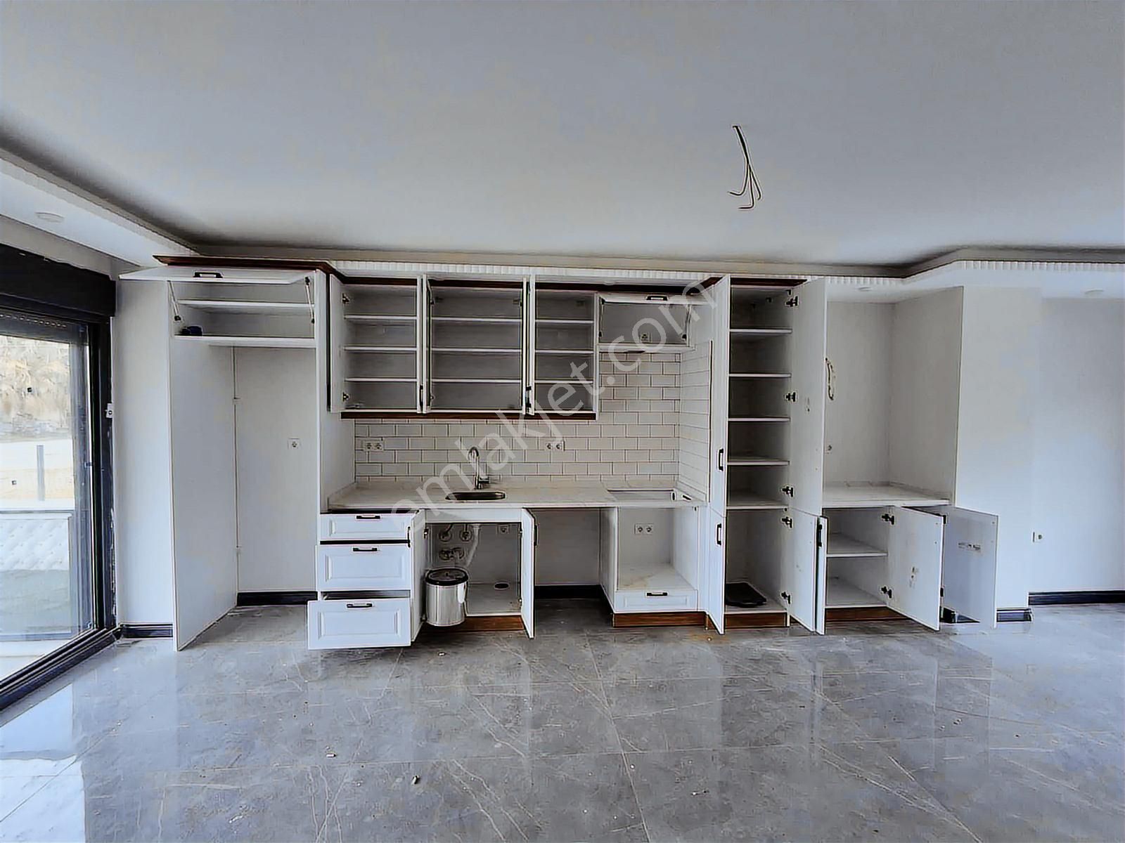 Ayvalık Küçükköy Yerden Isıtmalı 4+1 Villa - Görsel 21