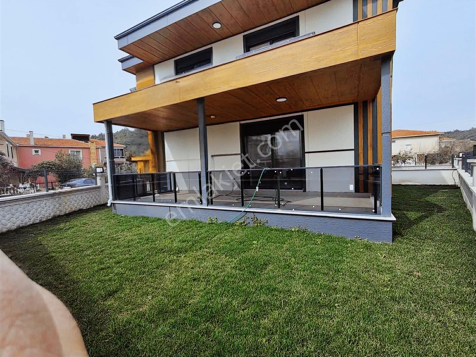 Ayvalık Küçükköy Yerden Isıtmalı 4+1 Villa