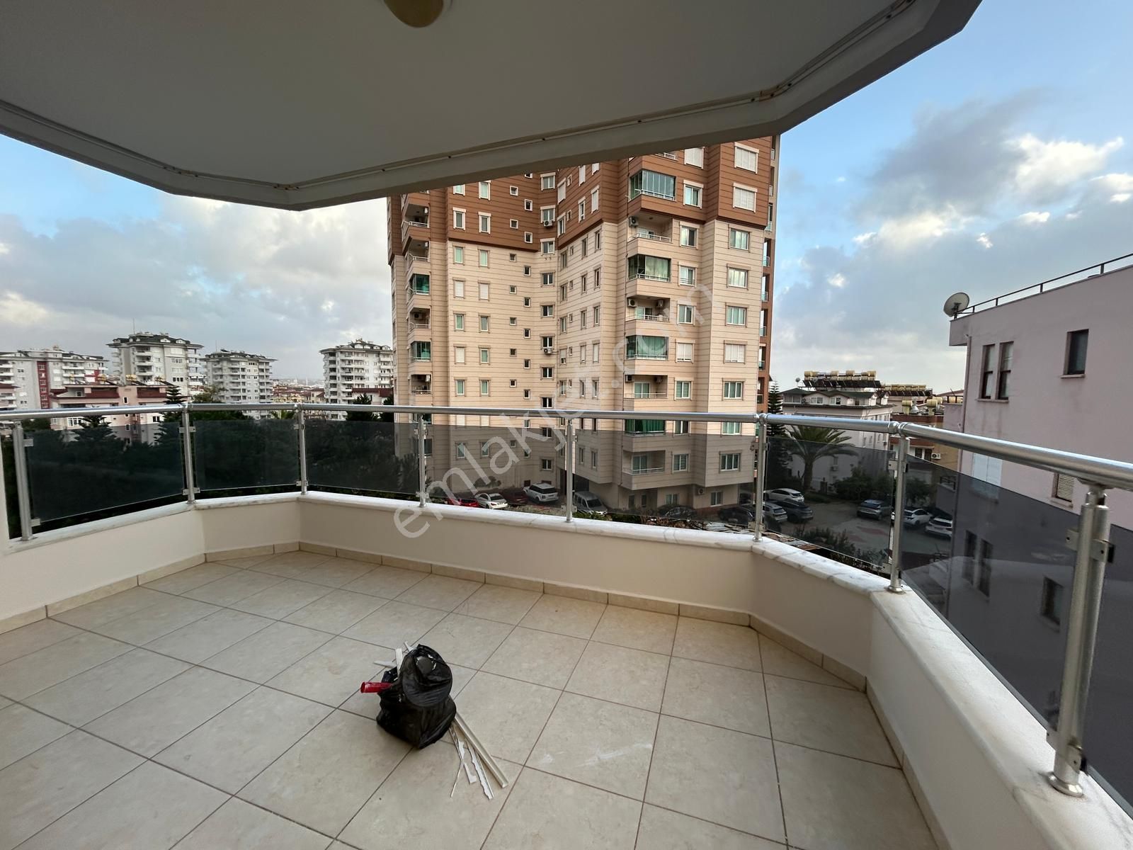 Alanya Cikcilli'de Site İçerisinde Ayrı Mutfak 2+1 Kiralık Daire - Görsel 15