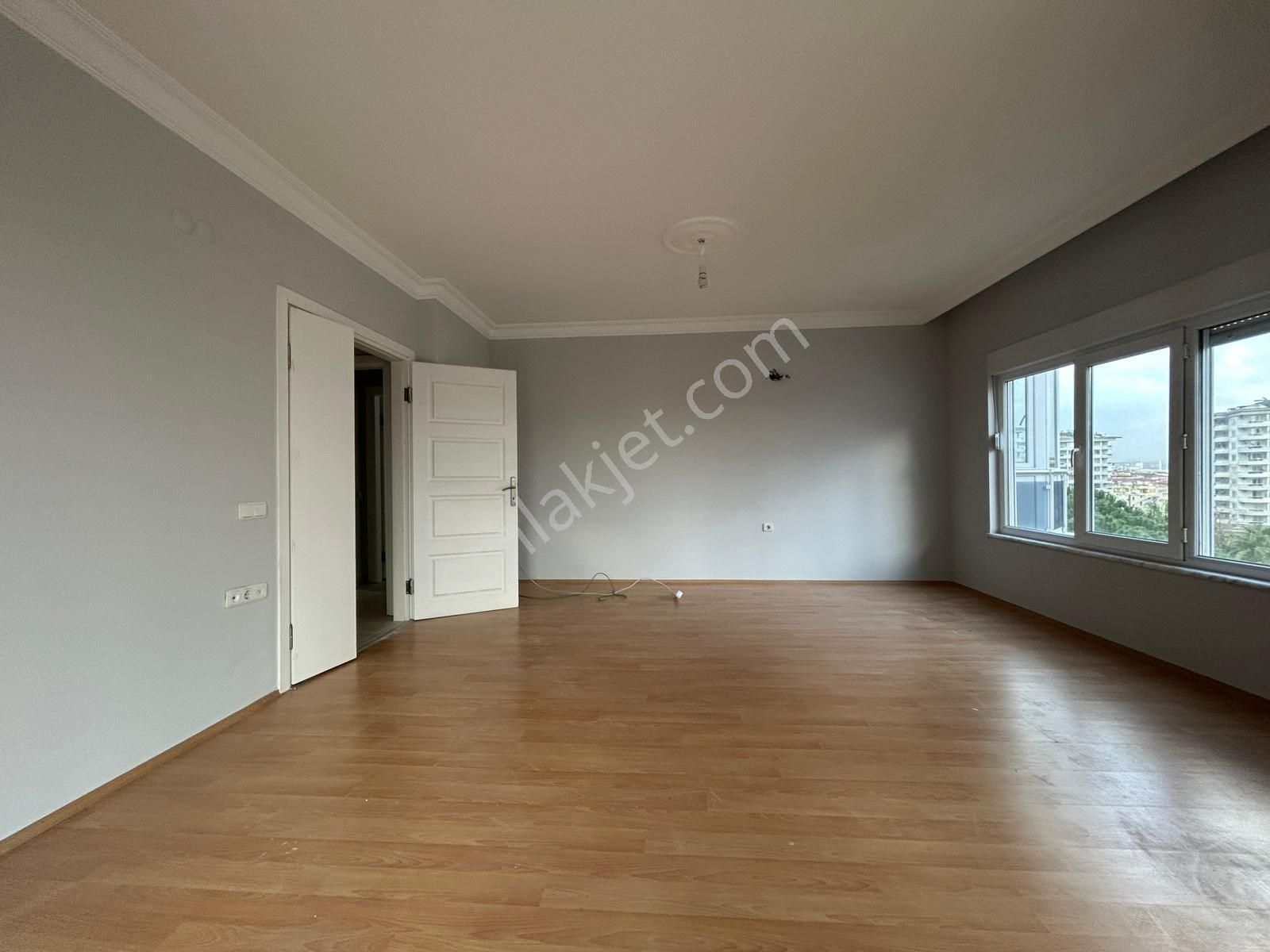 Alanya Cikcilli'de Site İçerisinde Ayrı Mutfak 2+1 Kiralık Daire - Görsel 8