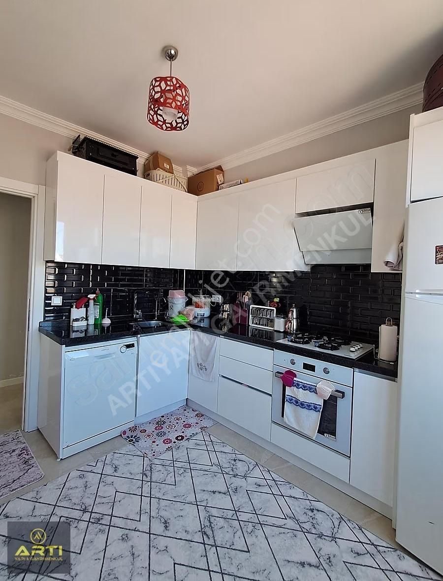 Hadımköy De Aile Binasında Satılık Kullanışlı 2+1 Daire... - Görsel 18