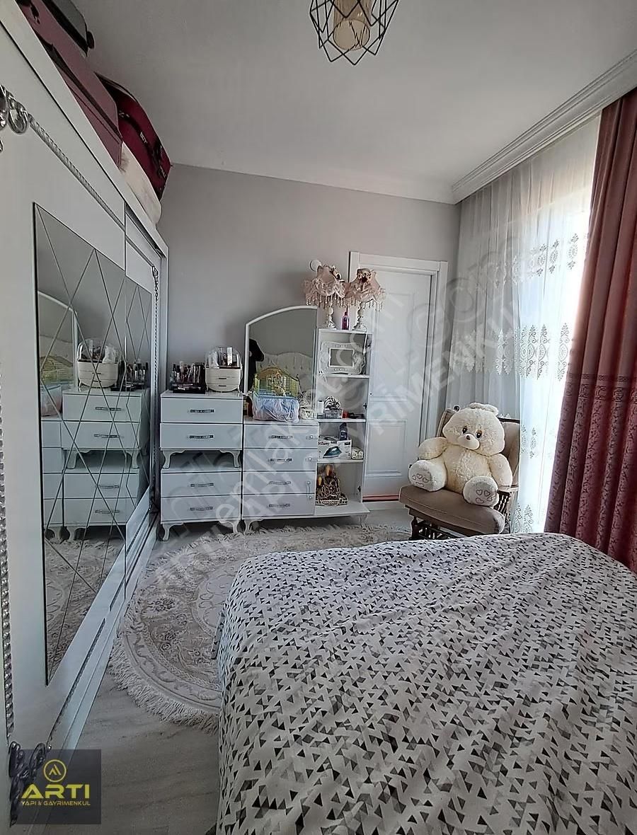 Hadımköy De Aile Binasında Satılık Kullanışlı 2+1 Daire... - Görsel 10