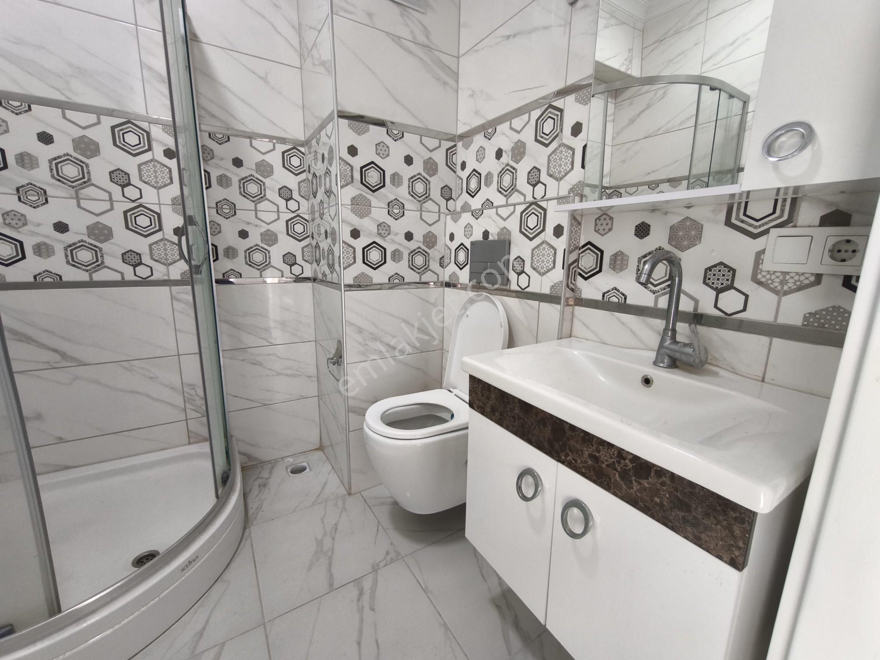Karasu’da Tam Donanımlı Havuzlu Site İçi Aqua Parklı 2+1 Kombi Petekli Cam Balkonlu Satılık Daire - Görsel 14
