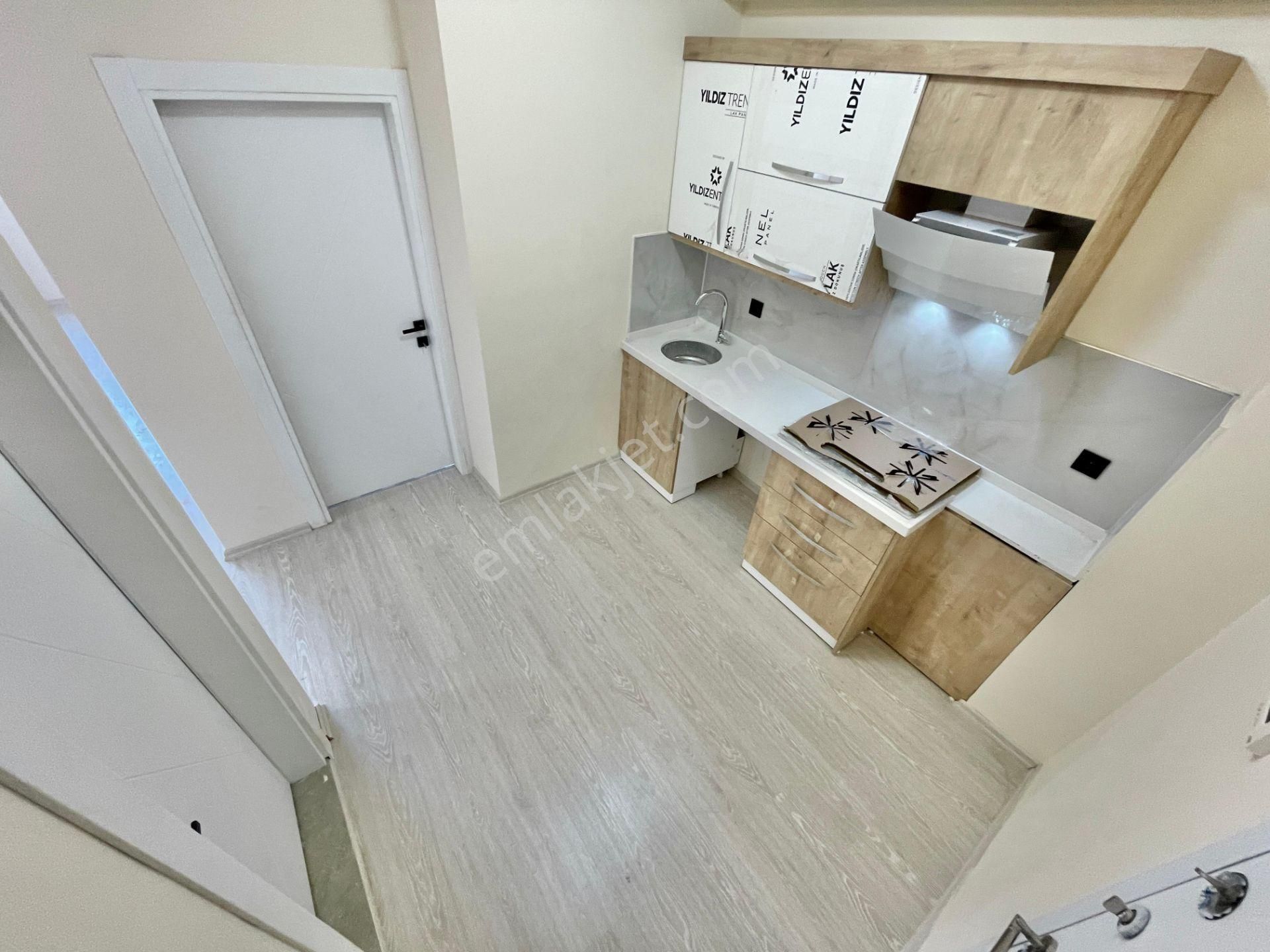 Berkay Demirel'den Zeytinlide Ön Cephe Geniş Balkon 1+1 Daire - Görsel 16