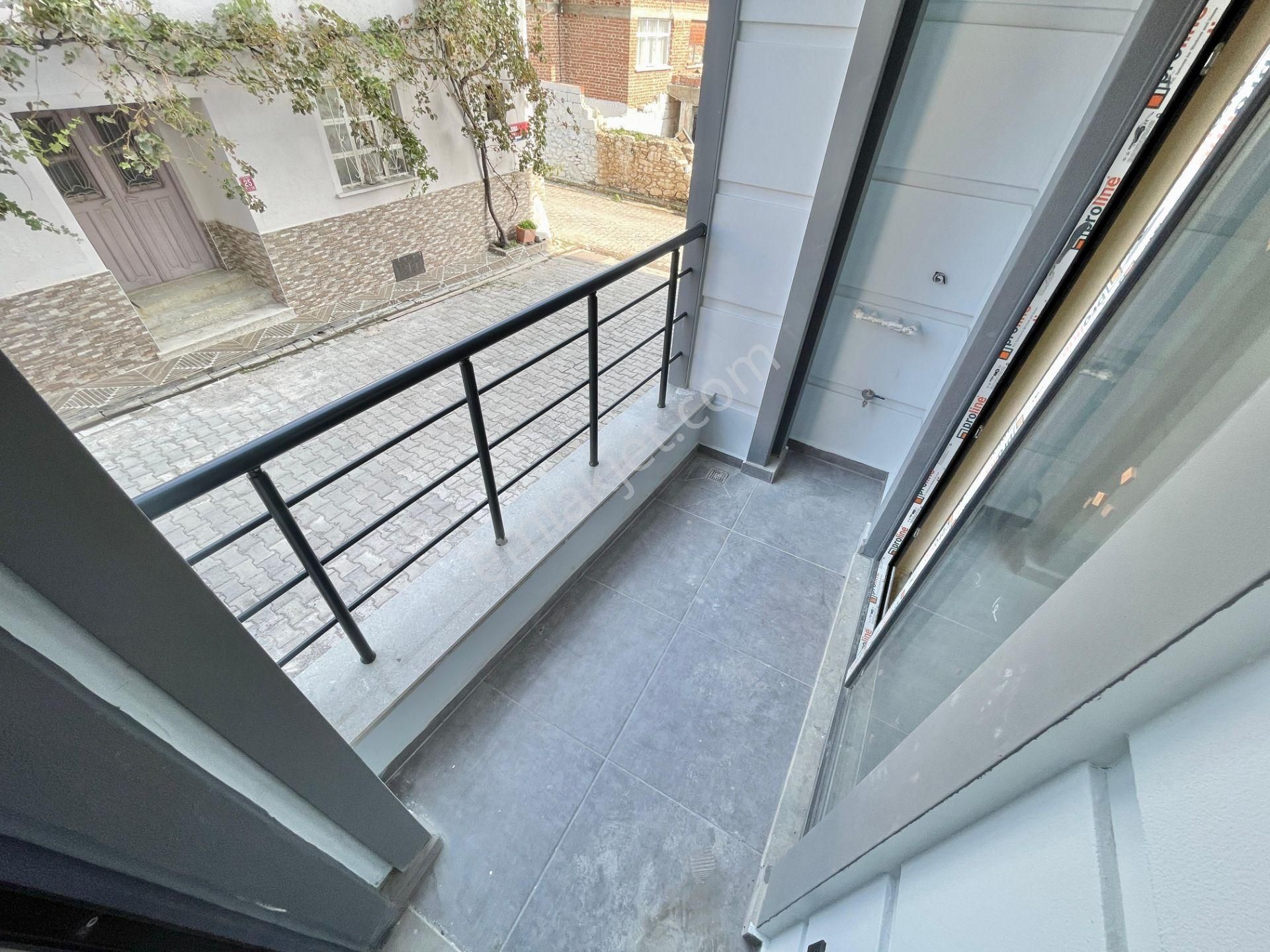 Berkay Demirel'den Zeytinlide Ön Cephe Geniş Balkon 1+1 Daire - Görsel 24