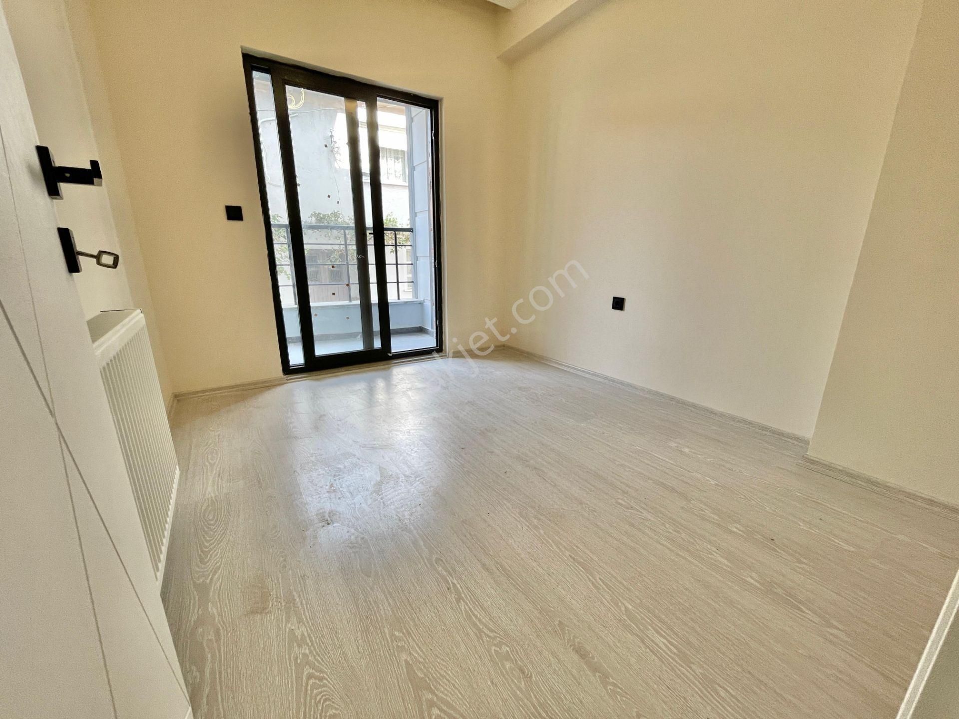 Berkay Demirel'den Zeytinlide Ön Cephe Geniş Balkon 1+1 Daire - Görsel 32