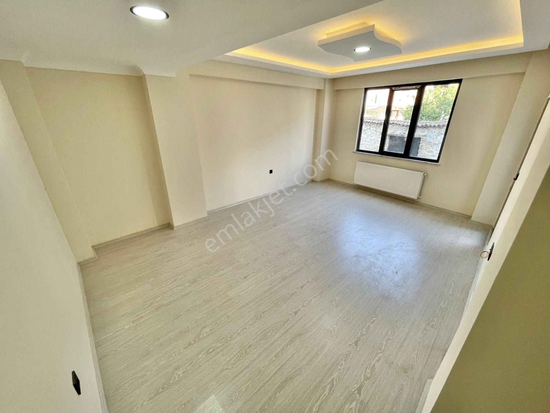 Berkay Demirel'den Zeytinlide Ön Cephe Geniş Balkon 1+1 Daire - Görsel 11