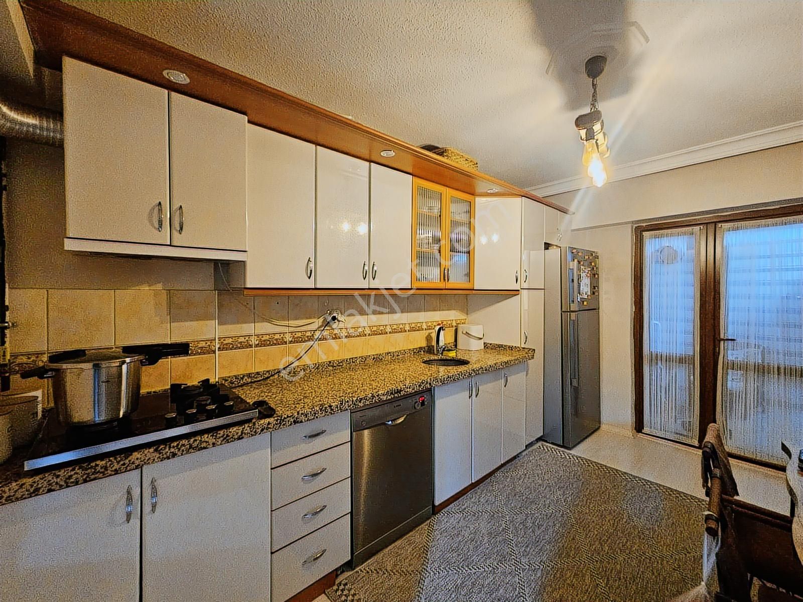 Malazgirt Mah. Asansörlü, Ebeveyn Banyolu Satılık 3+1 Daire - Görsel 15