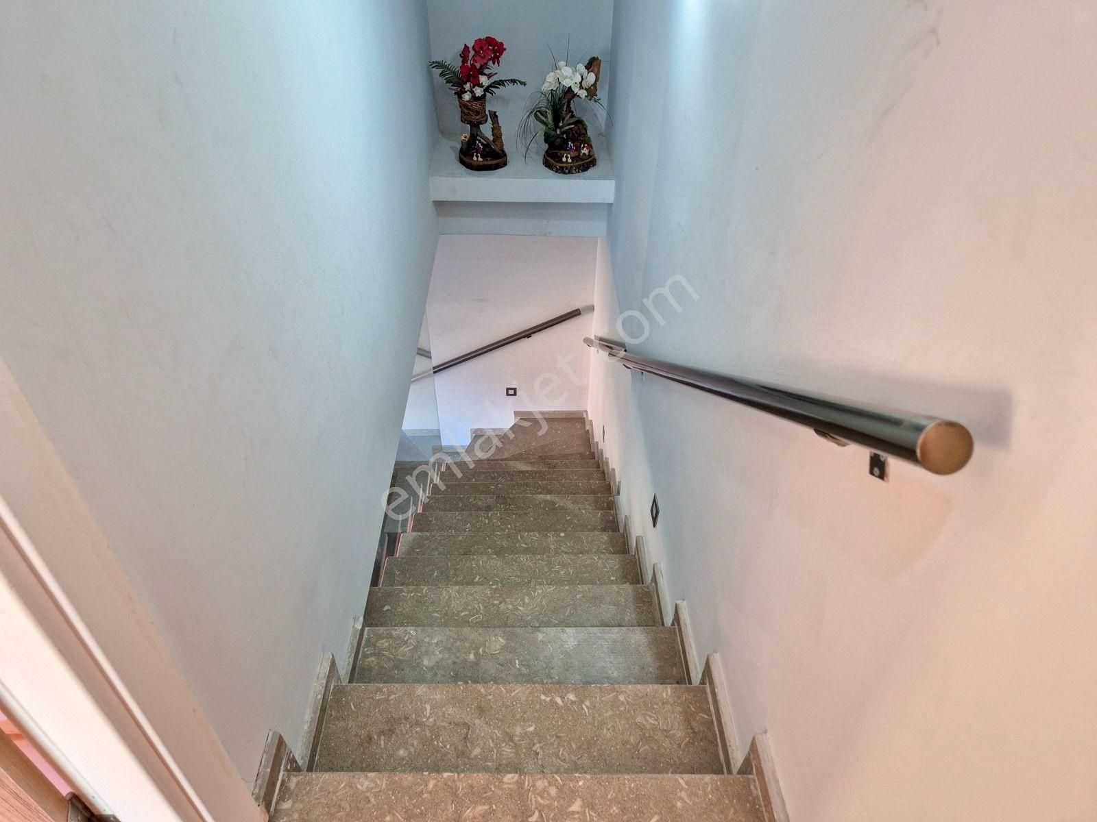 Seferihisar Camikebir De Net 260 M2 Geniş Fırsat Dubleks Daire - Görsel 17