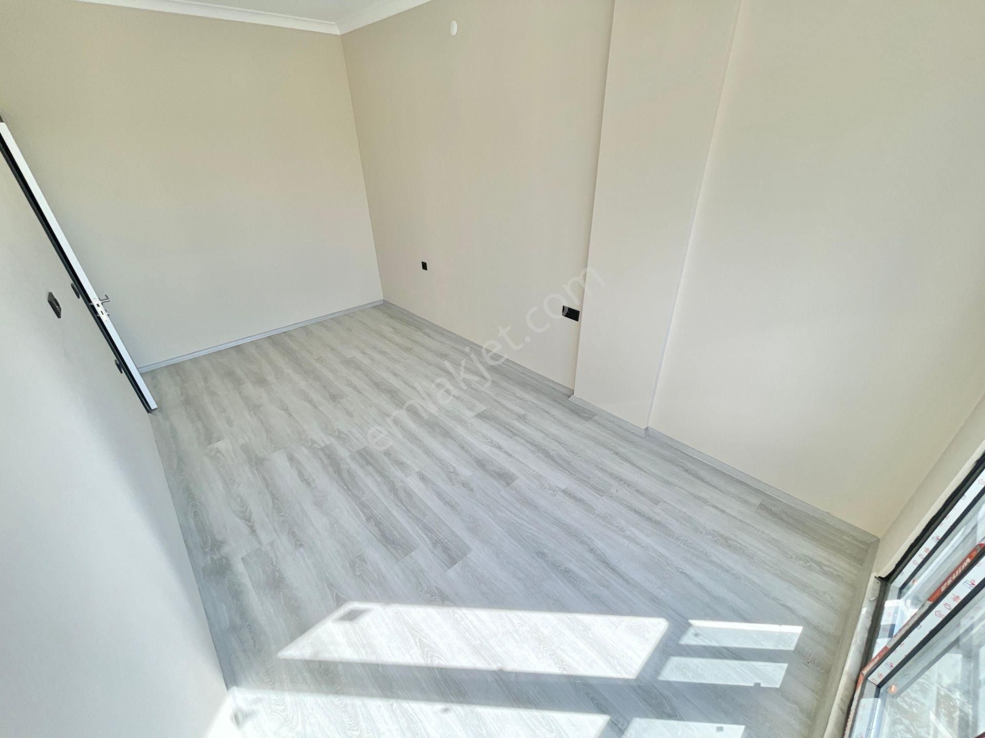 Berkay Demirel'den Altınkumda Ayrı Mutfak Ön Cephe 2+1 Daire - Görsel 24