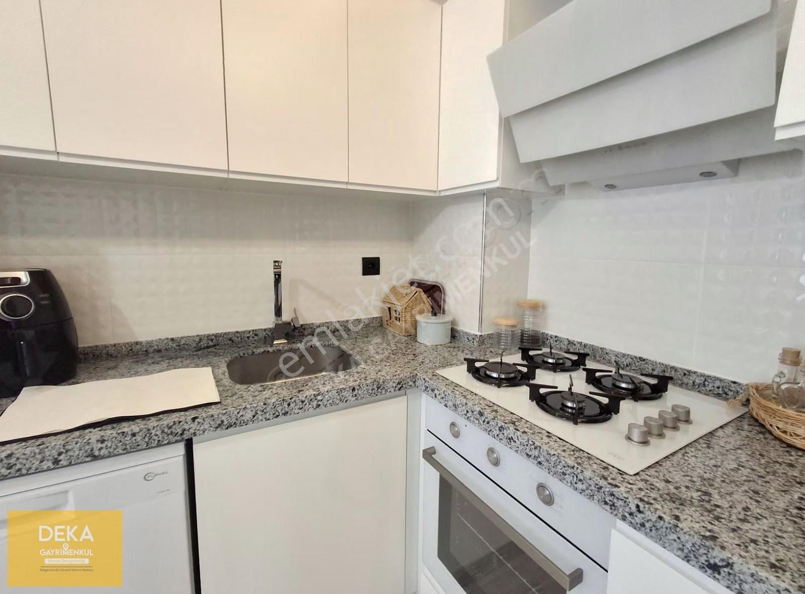 Deka Gayrimenkul'den Körfez'de Eşyalı Cam Balkonlu Kombili 1+1 - Görsel 2