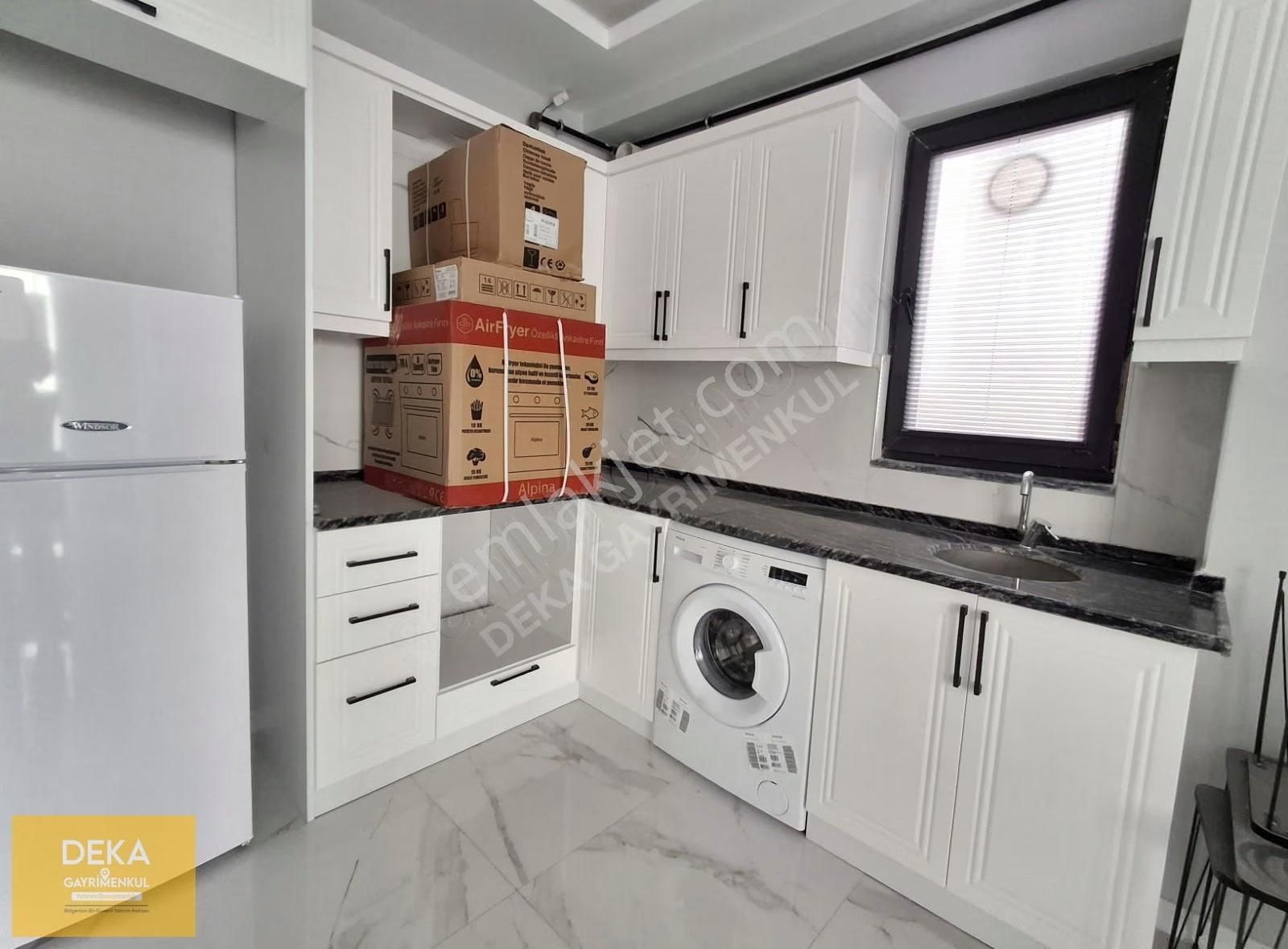 Deka Gayrimenkul'den Tramvayın Altında Cam Balkon Kombili 1+1 - Görsel 2