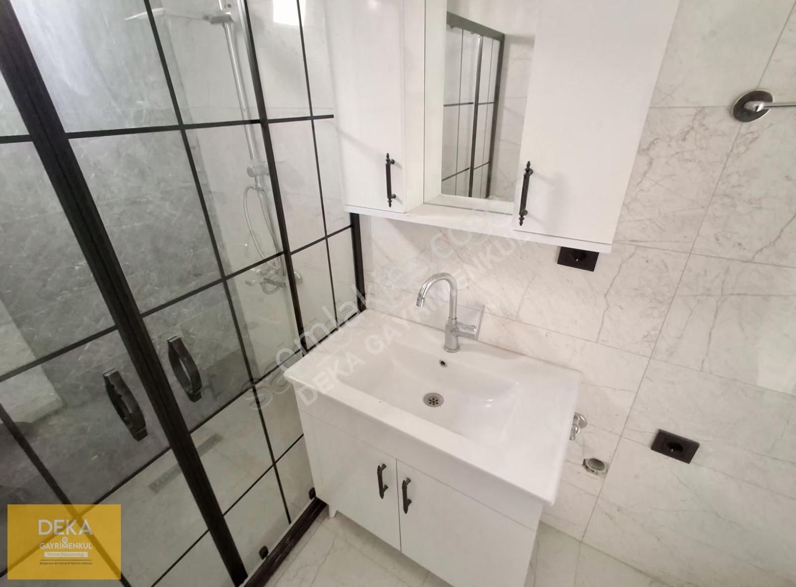 Deka Gayrimenkul'den Tramvayın Altında Cam Balkon Kombili 1+1 - Görsel 8