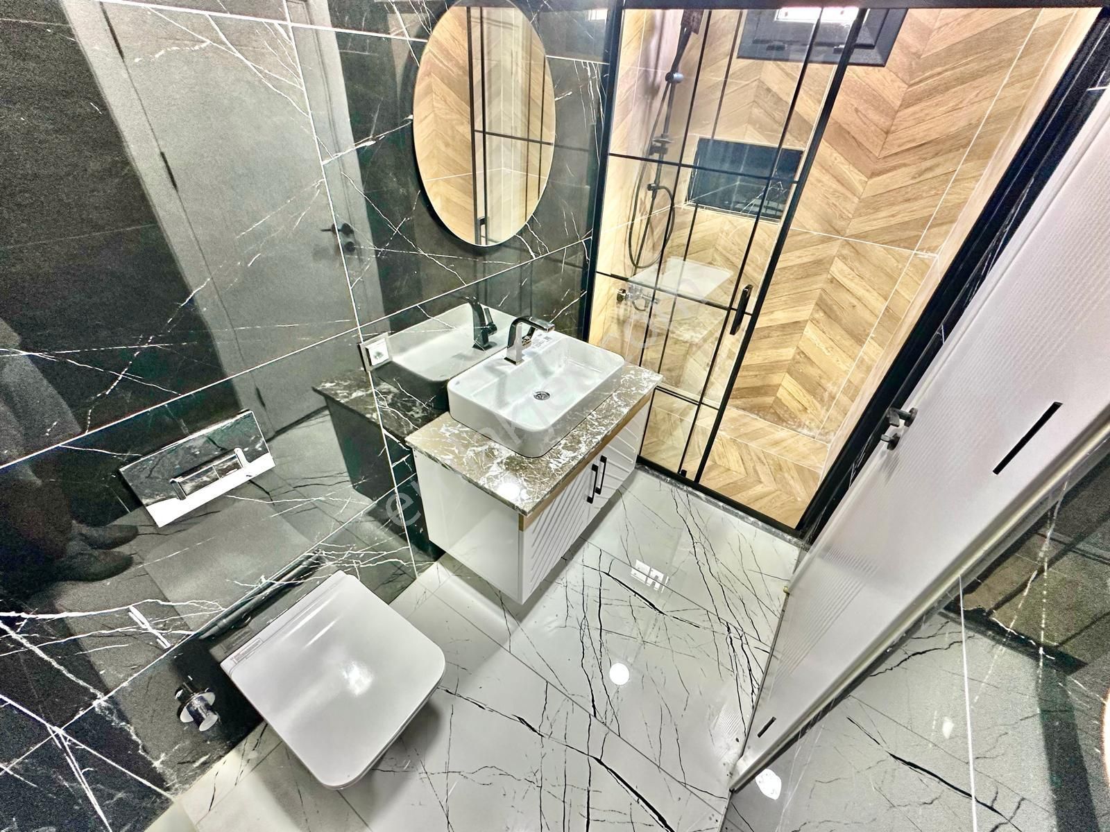 Berkay Demirel'den Göz Alıcı Manzaraya Sahip Sıfır 4+1 Villa - Görsel 22