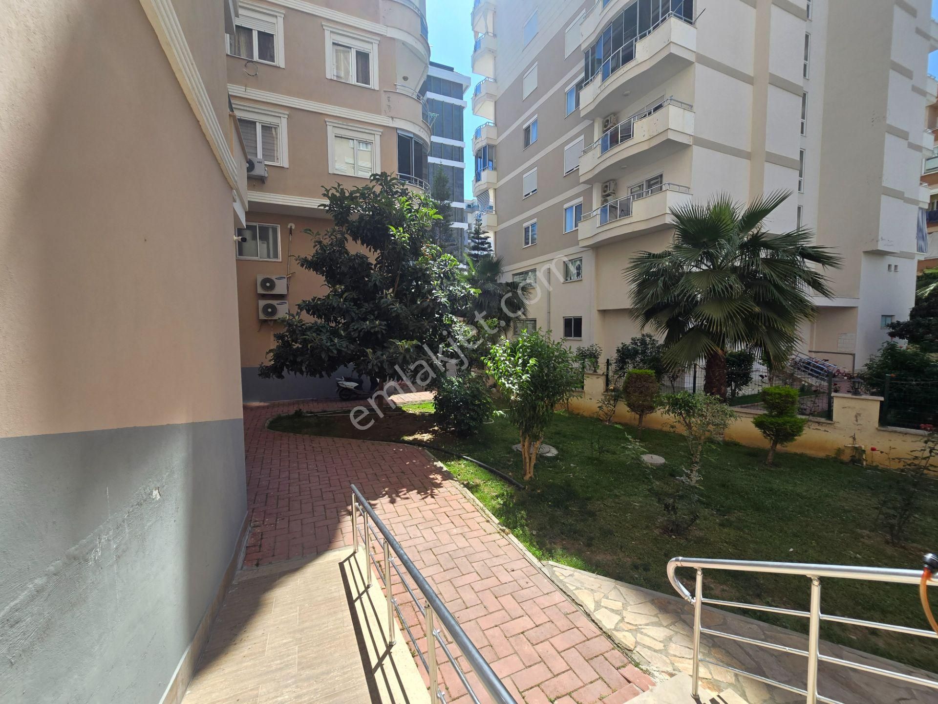 Barbaros Cad.eşyalı Denize 50 M. 3+1 Ayrı Mutfak Havuzlu - Görsel 29