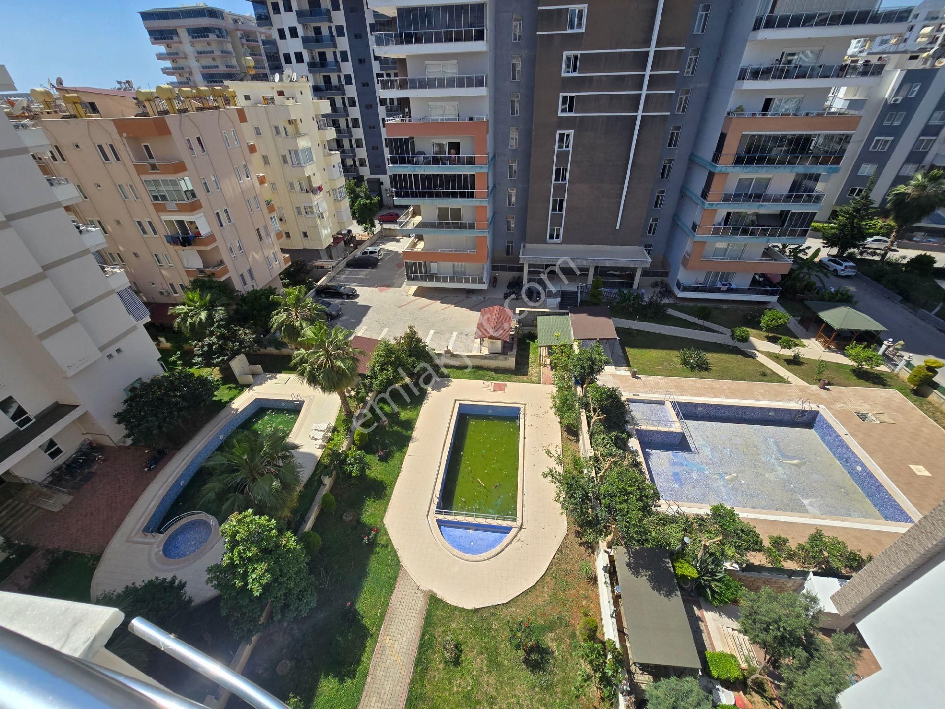 Barbaros Cad.eşyalı Denize 50 M. 3+1 Ayrı Mutfak Havuzlu - Görsel 9