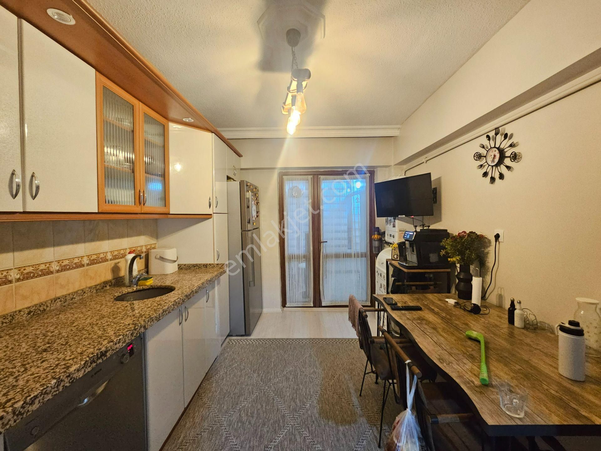 Malazgirt Mah. Asansörlü, Ebeveyn Banyolu Satılık 3+1 Daire - Görsel 3