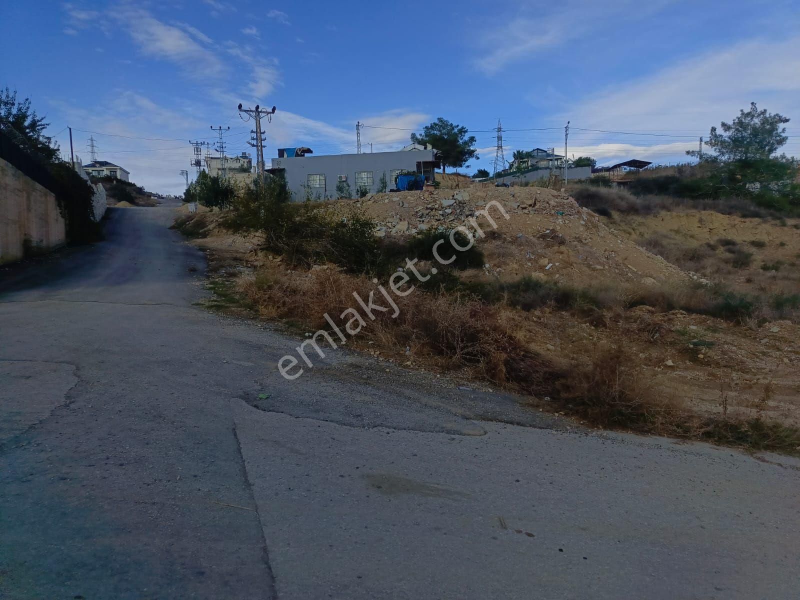 Karahanda Kose Parsel Tek Tapu Arsa - Görsel 3