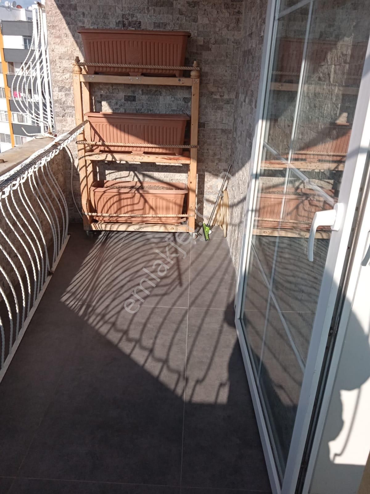 Adana Çukurovada Güzelyalı Göl Manzaralı Doğalgazlı Kombili 3+1 Kiralık Fırsat Daire - Görsel 12