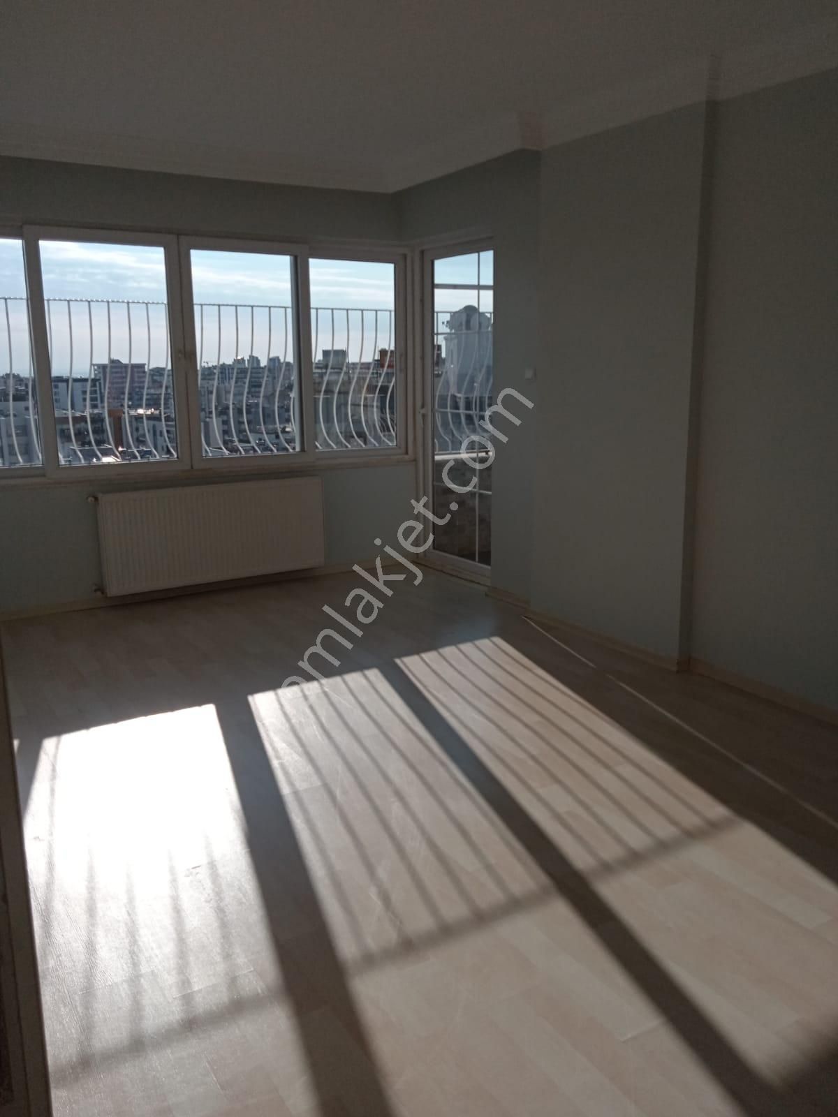 Adana Çukurovada Güzelyalı Göl Manzaralı Doğalgazlı Kombili 3+1 Kiralık Fırsat Daire - Görsel 13