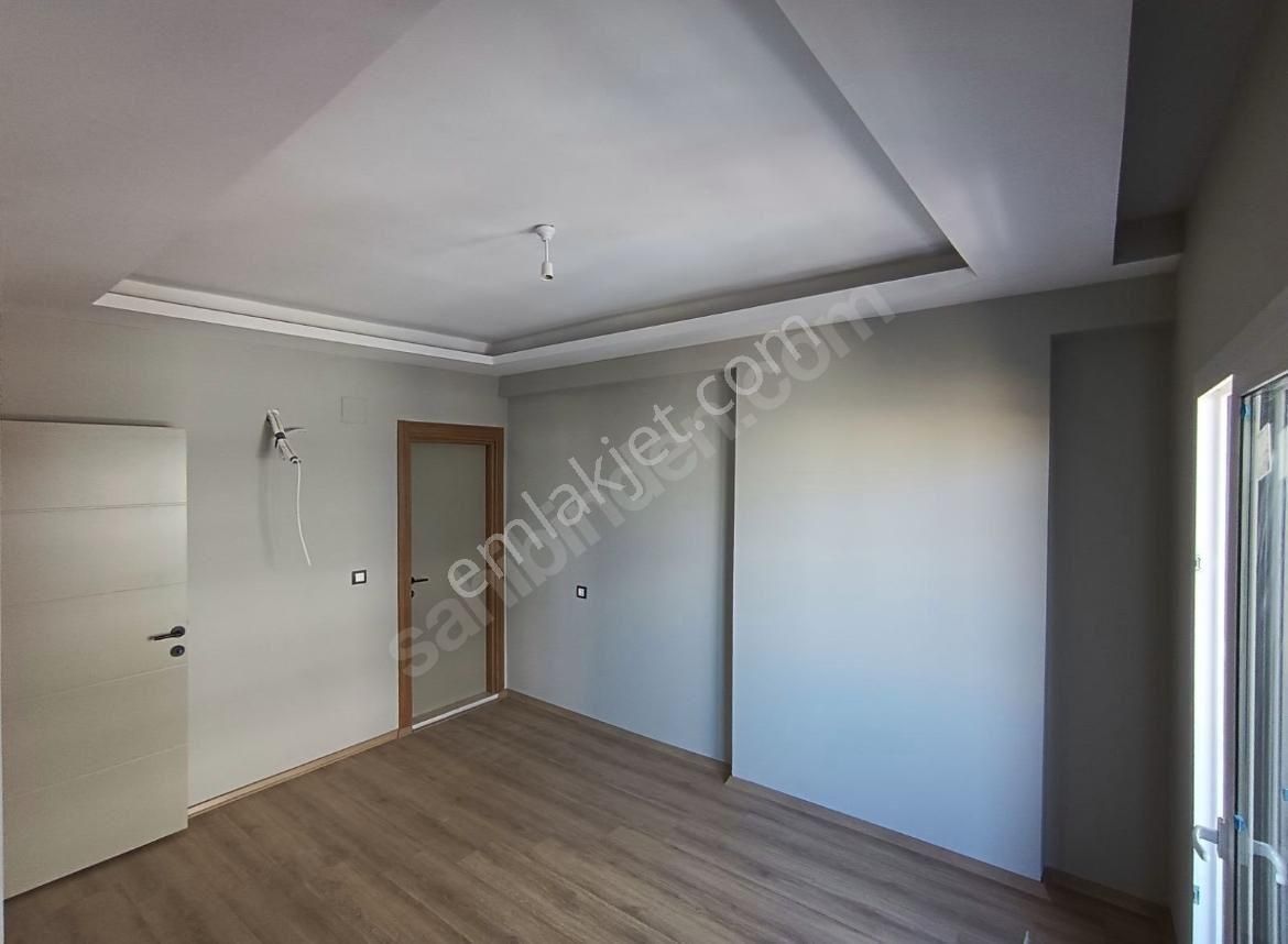 Adana Yüreğirde E5 Üzerinde Yeşil Vadide Polis Okuluna Yakın Kapalı Mutfak 2+1 Fırsat Daire - Görsel 11