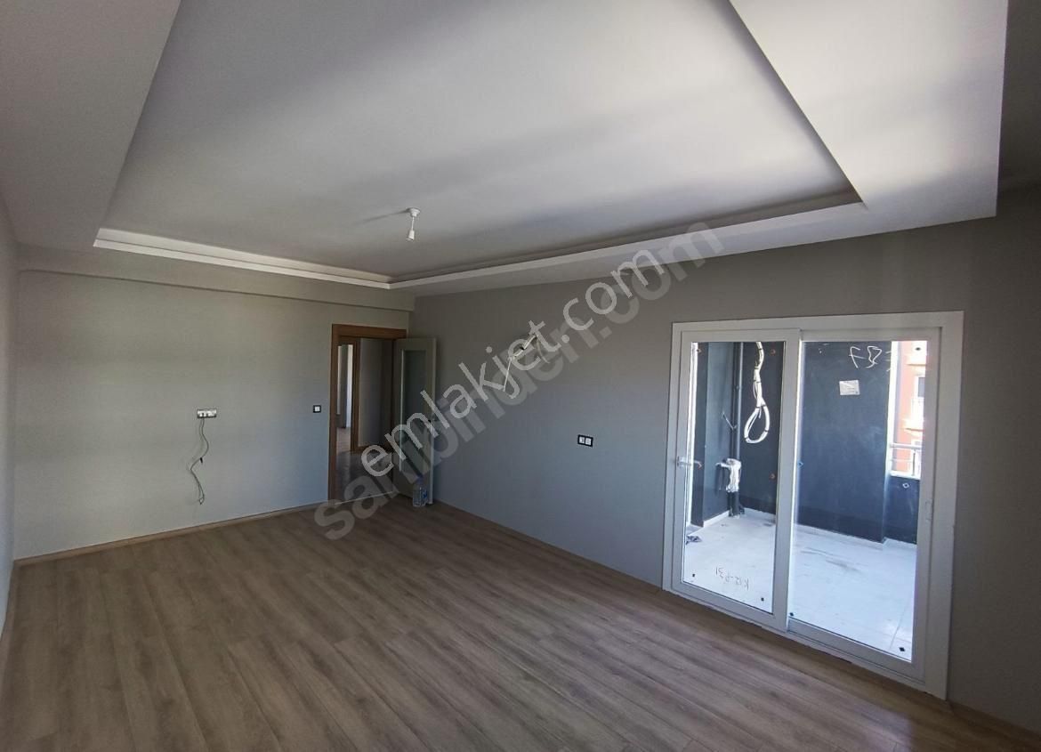 Adana Yüreğirde E5 Üzerinde Yeşil Vadide Polis Okuluna Yakın Kapalı Mutfak 2+1 Fırsat Daire - Görsel 5