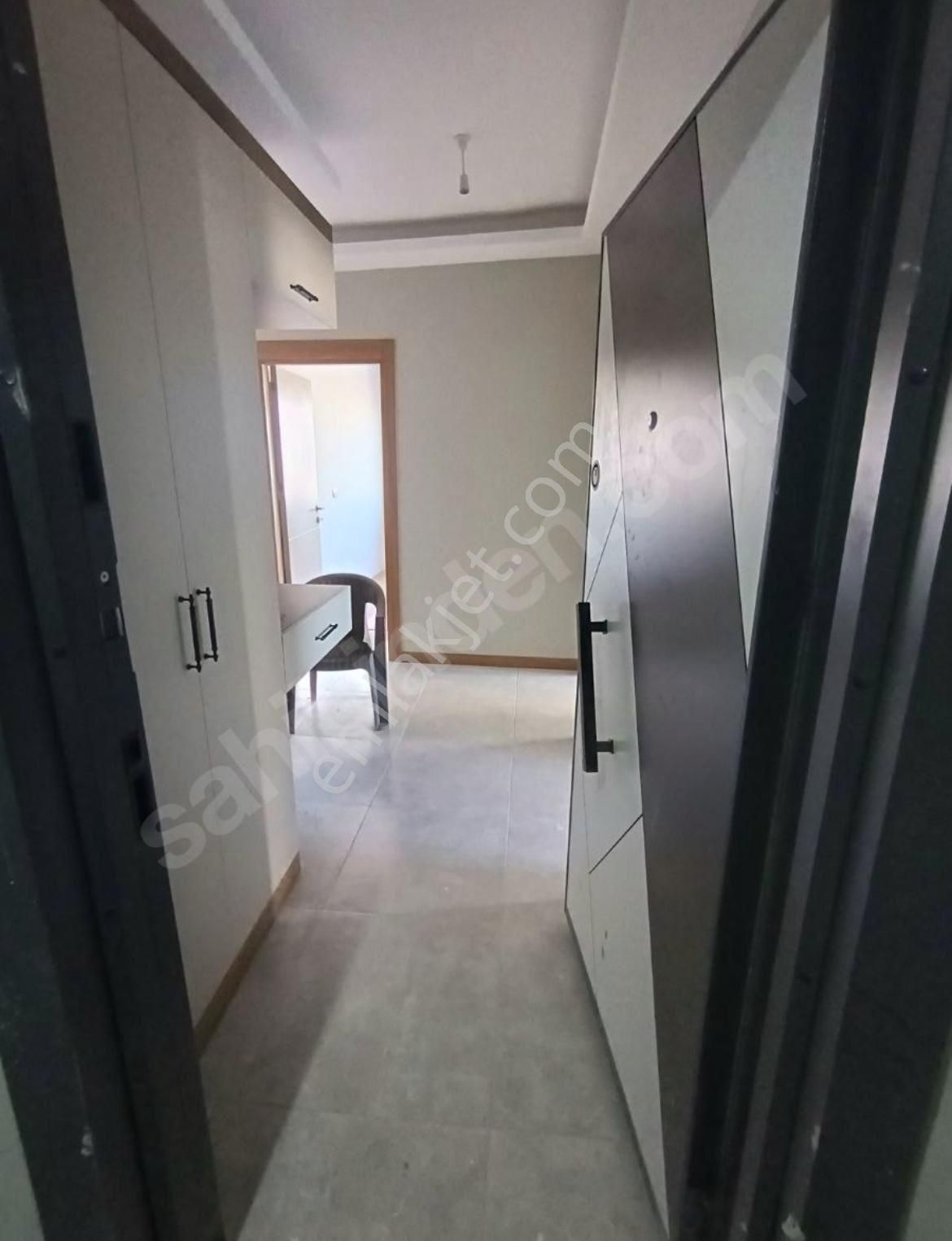 Adana Yüreğirde E5 Üzerinde Yeşil Vadide Polis Okuluna Yakın Kapalı Mutfak 2+1 Fırsat Daire - Görsel 3