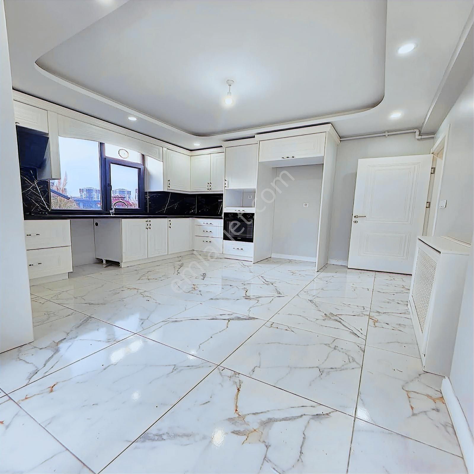 Çerkzköy Tepe Bölgesi Site İçi 3+1 Lüks Bahçe Kat Villa Tadında - Görsel 11