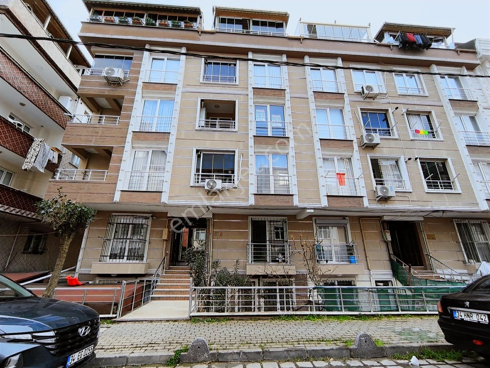 Parseller Cuma Pazarında 100 M2 2+1 İkinci Kat Ön Cephe Bos Dair - Görsel 15