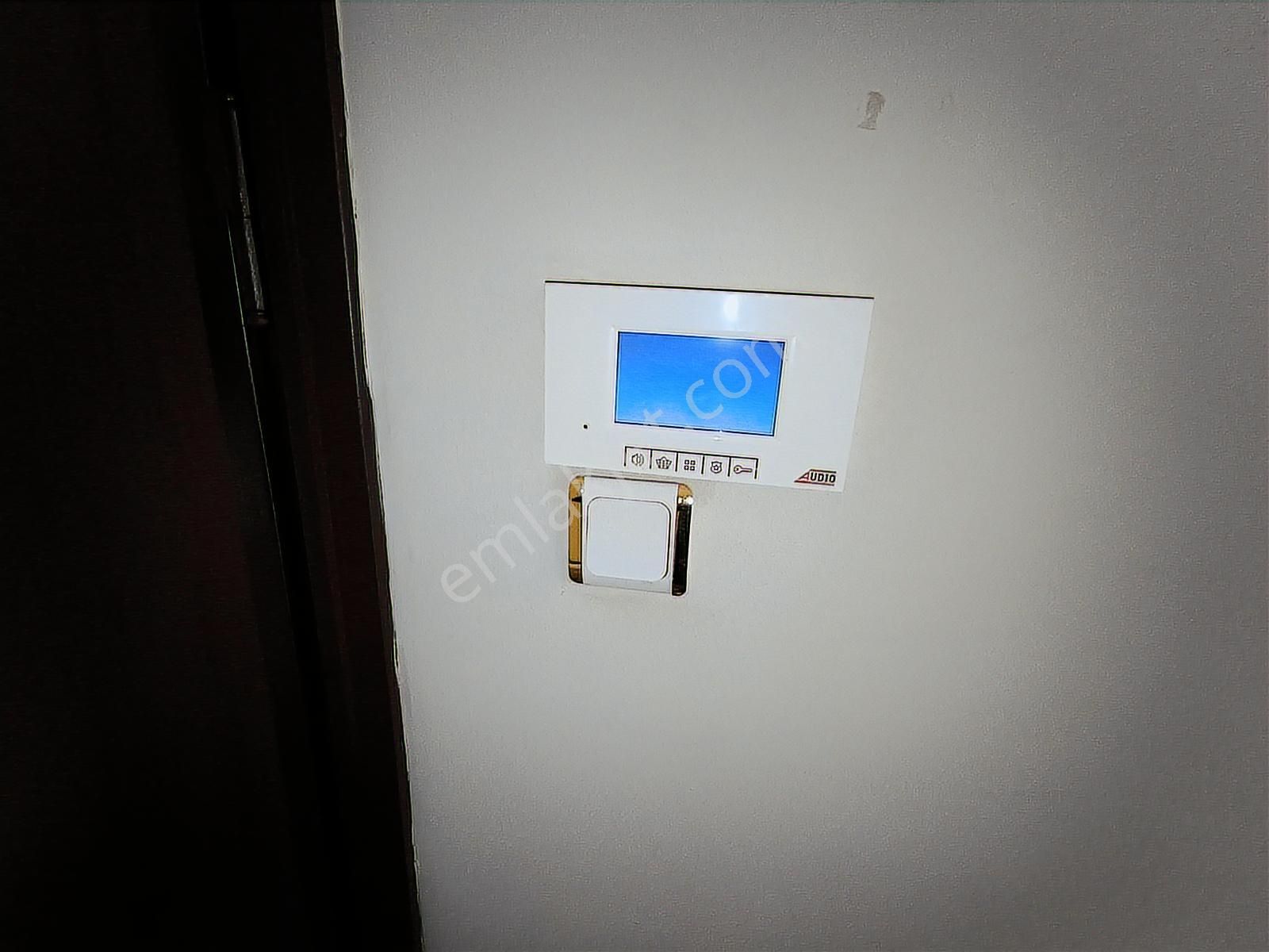 Parseller Cuma Pazarında 100 M2 2+1 İkinci Kat Ön Cephe Bos Dair - Görsel 4