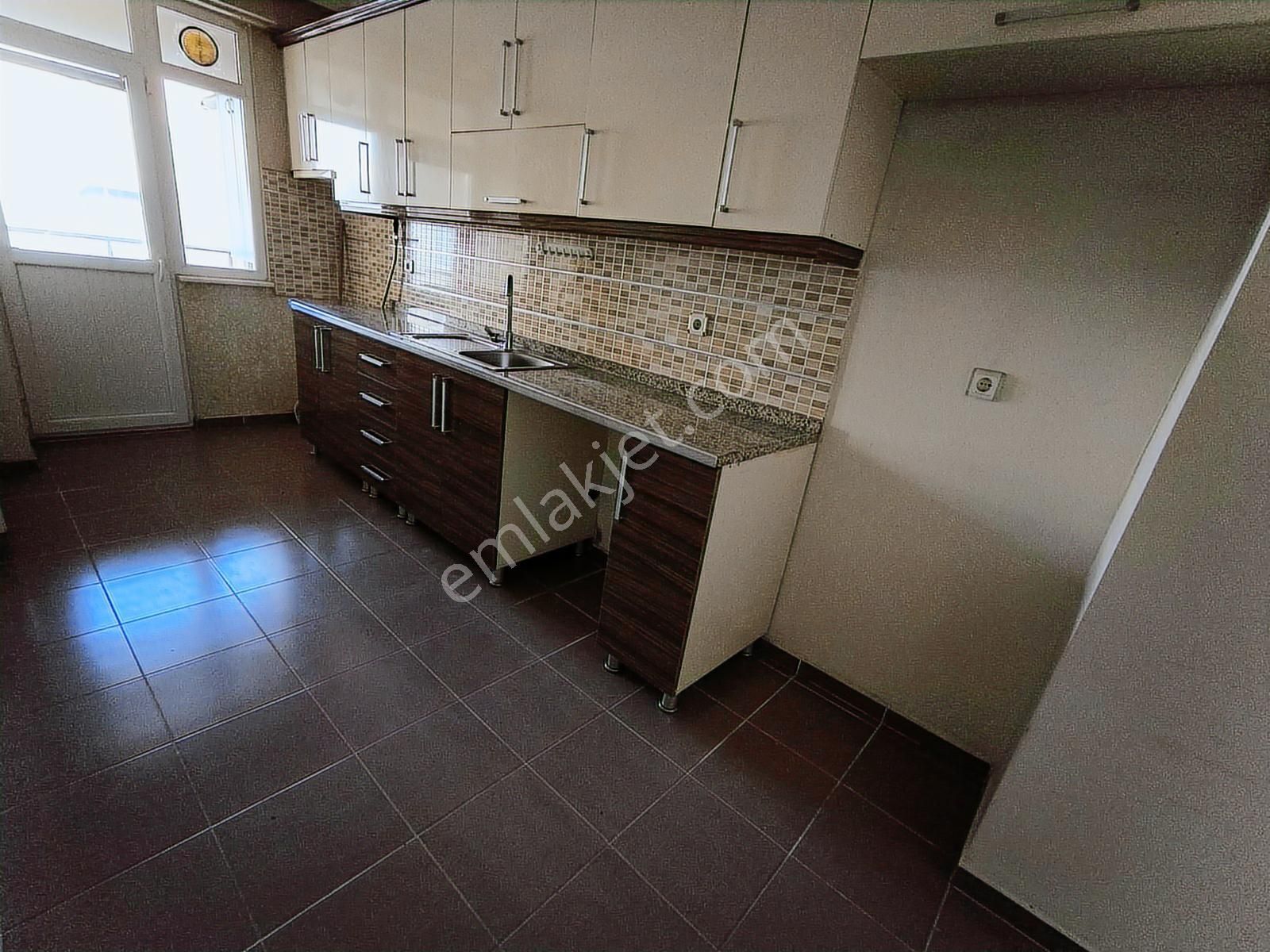 Parseller Cuma Pazarında 100 M2 2+1 İkinci Kat Ön Cephe Bos Dair - Görsel 33