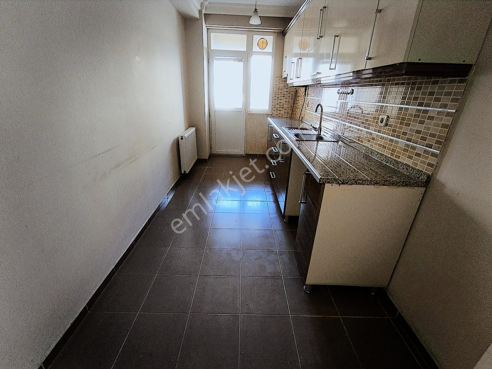 Parseller Cuma Pazarında 100 M2 2+1 İkinci Kat Ön Cephe Bos Dair - Görsel 18