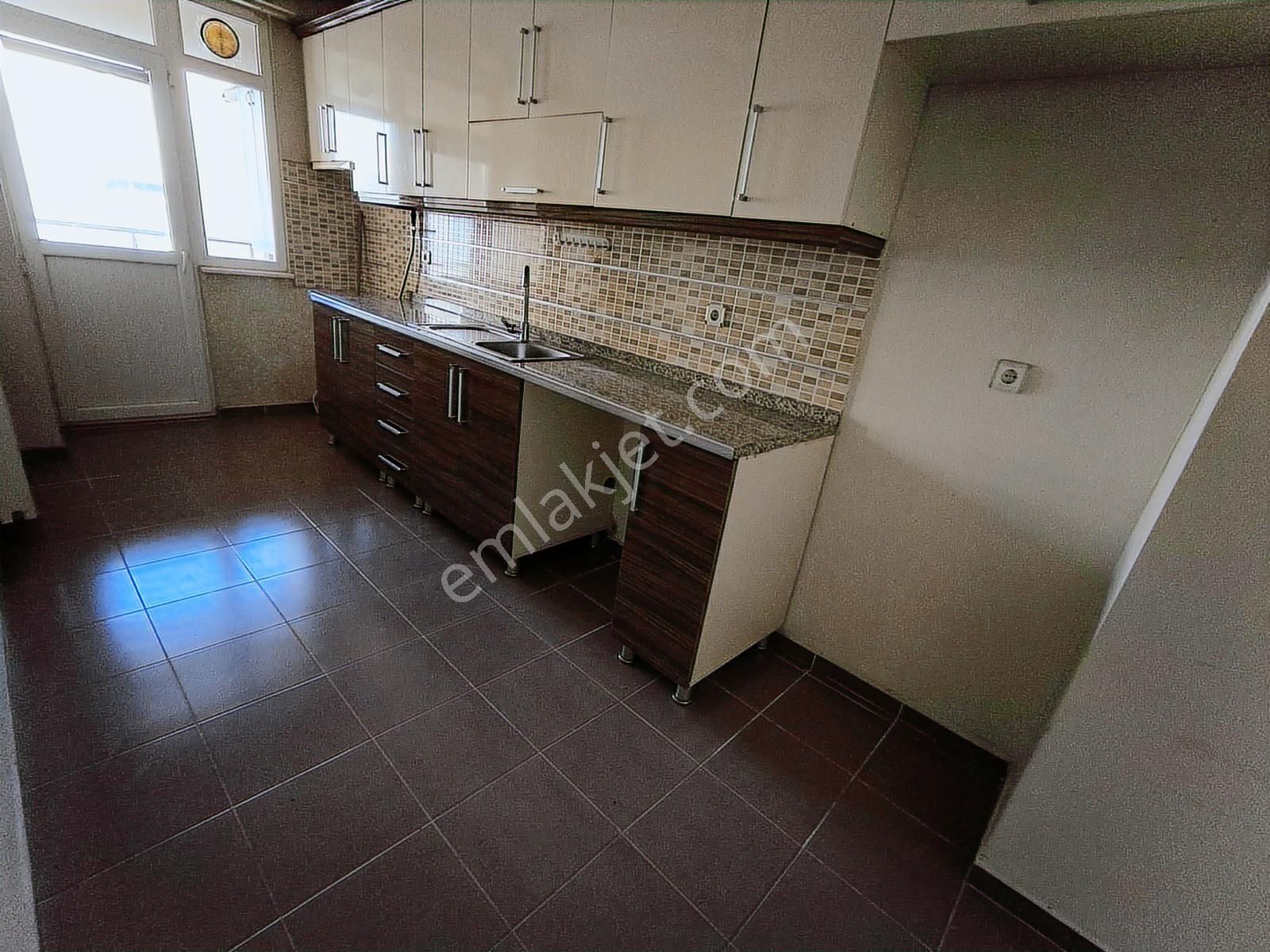 Parseller Cuma Pazarında 100 M2 2+1 İkinci Kat Ön Cephe Bos Dair - Görsel 20
