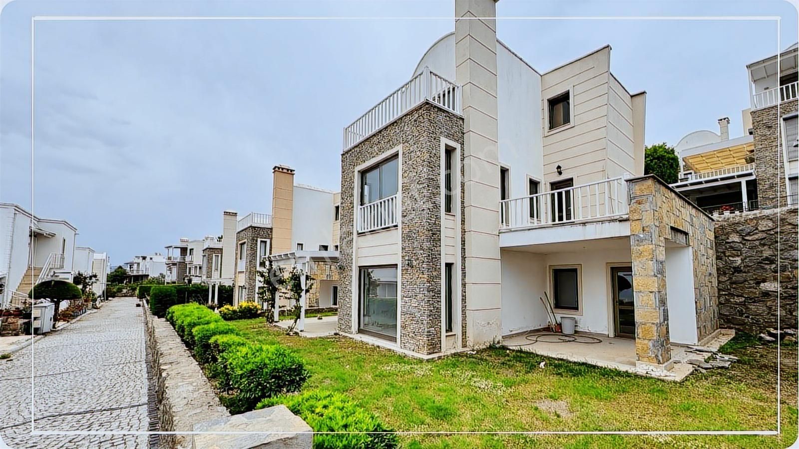 Bodrum Gündoğan Plajlı Sitede Deniz Manzaralı Müstakil Villa - Görsel 21