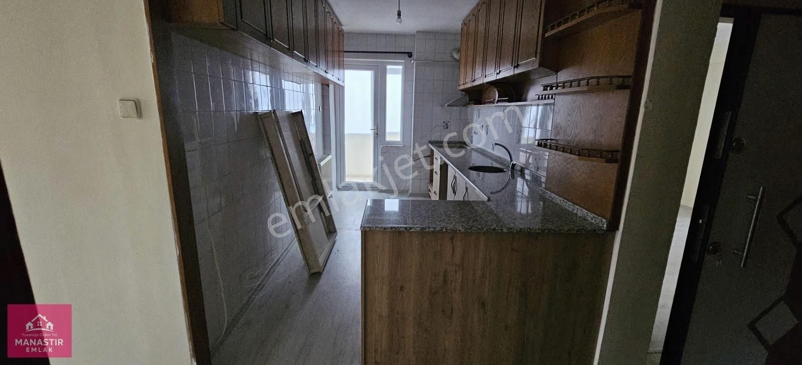 Manastır Emlak'tan Site İçinde Kiralık 3+1 Daire 16.000 Tl - Görsel 13