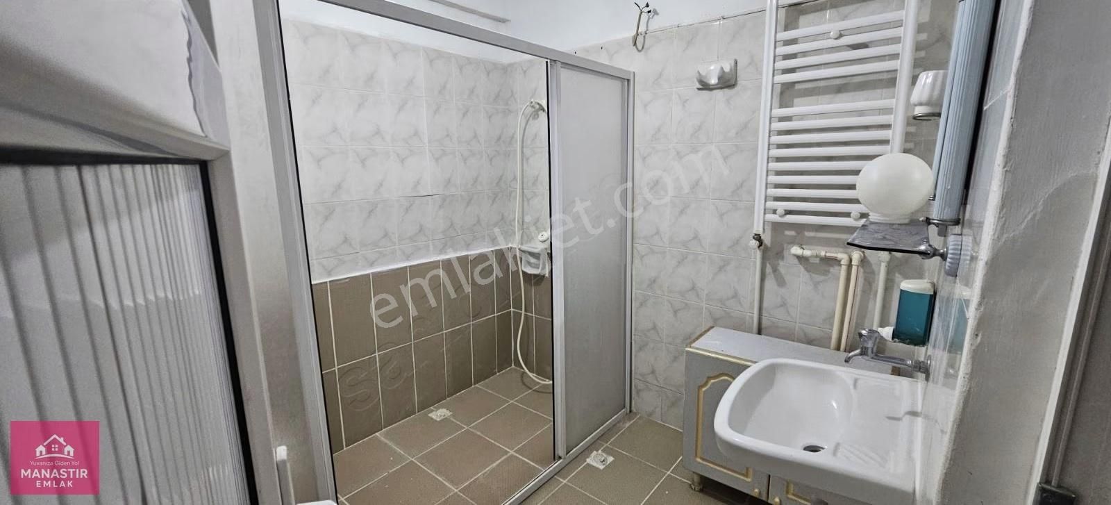 Manastır Emlak'tan Site İçinde Kiralık 3+1 Daire 15.000 Tl - Görsel 22