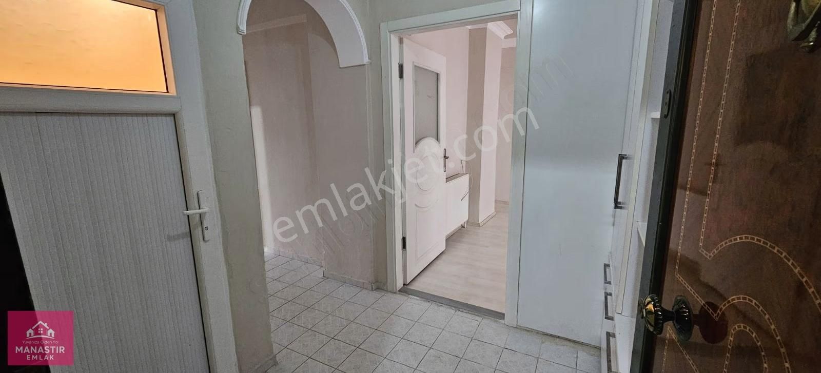 Manastır Emlak'tan Site İçinde Kiralık 3+1 Daire 15.000 Tl - Görsel 6
