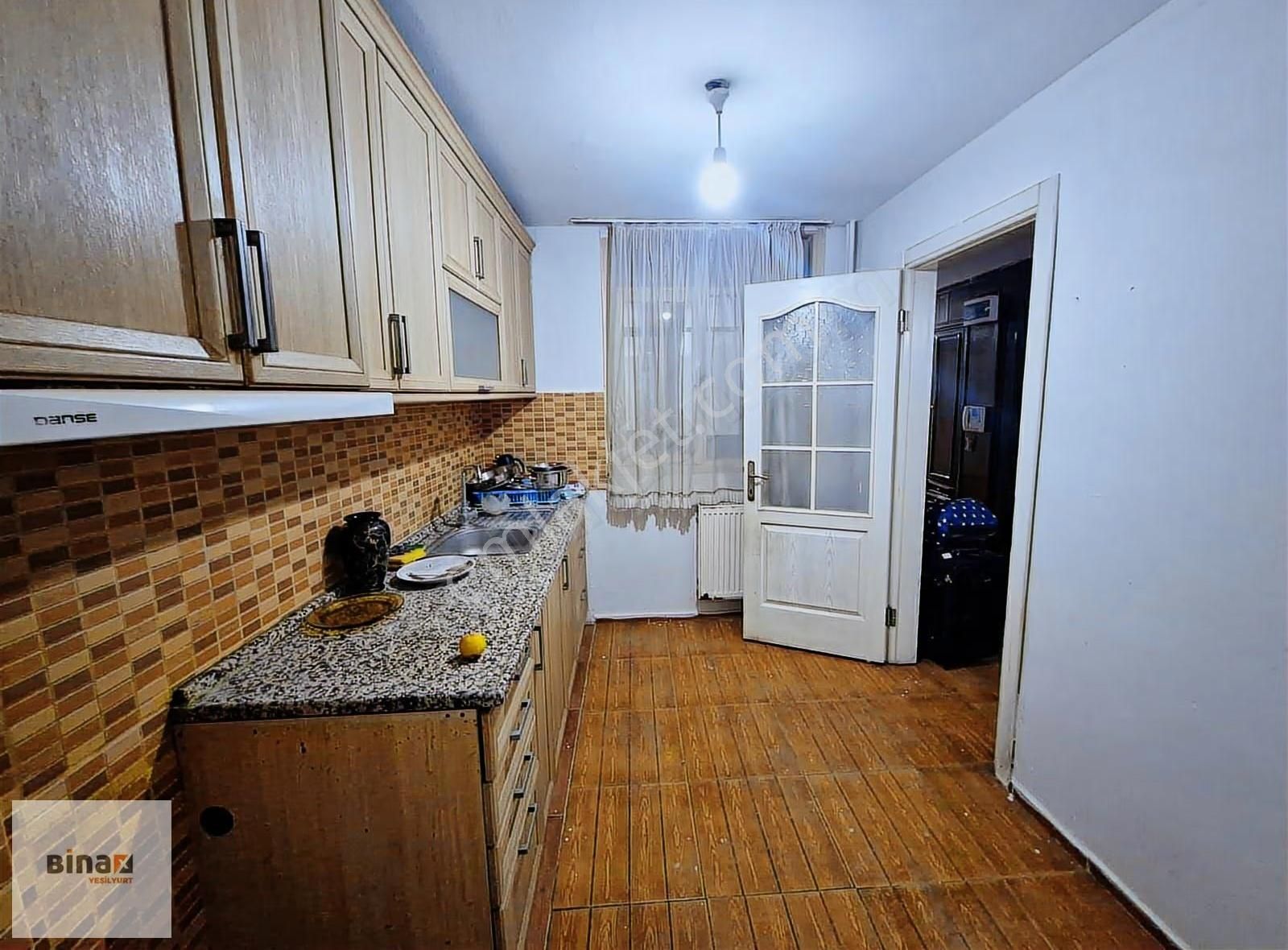 İnönü Cadde Üzeri Metro Yanı 3+1 Satılık Daire - Görsel 4