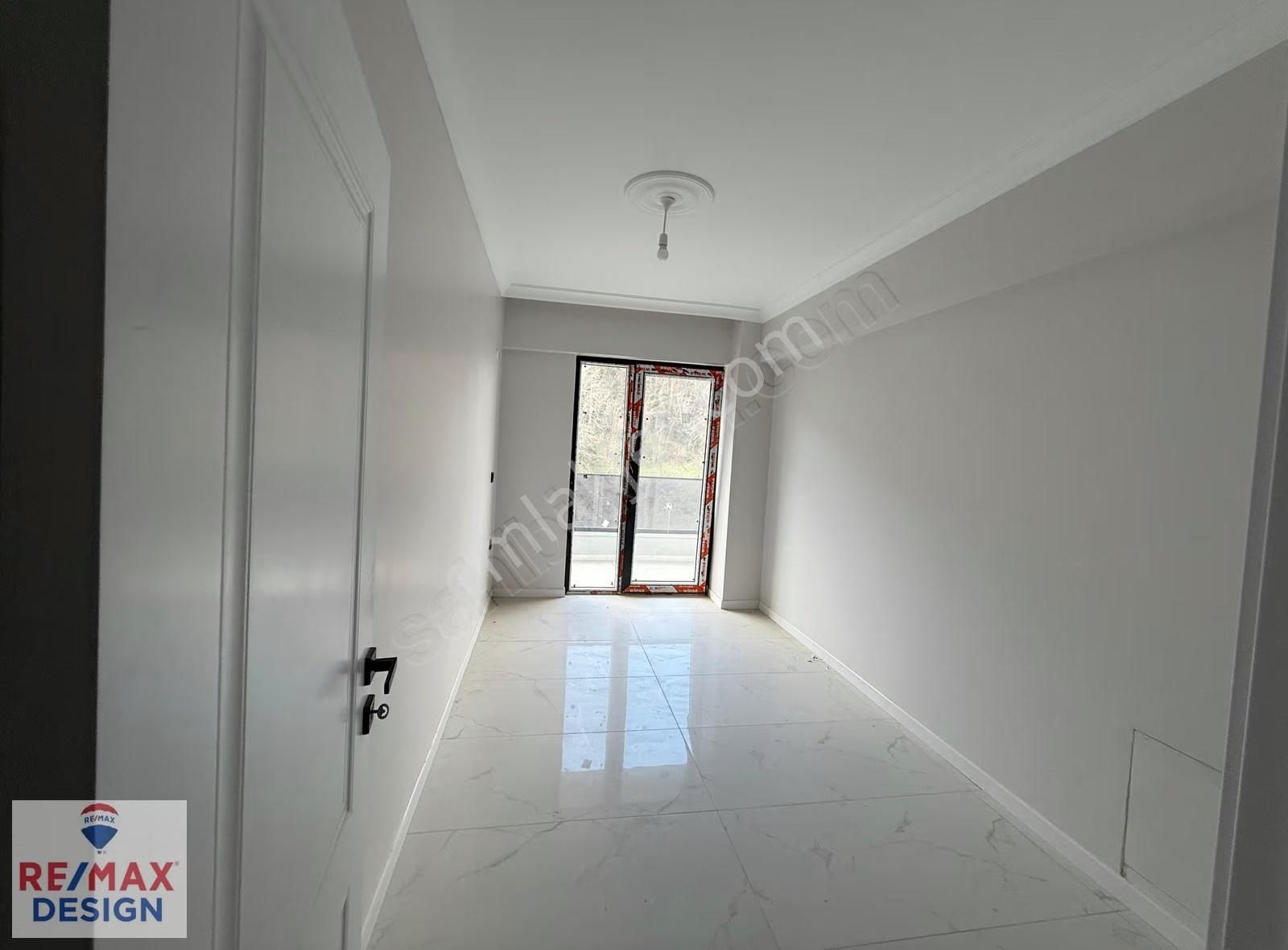 Arifiye Neviye Mahallesinde Sıfır Satılık Daire Remax Design - Görsel 17
