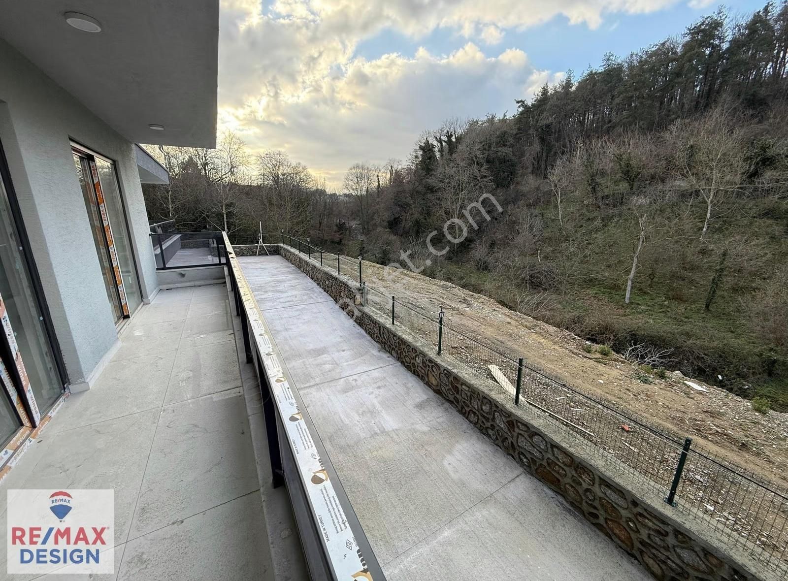 Arifiye Neviye Mahallesinde Sıfır Satılık Daire Remax Design - Görsel 14